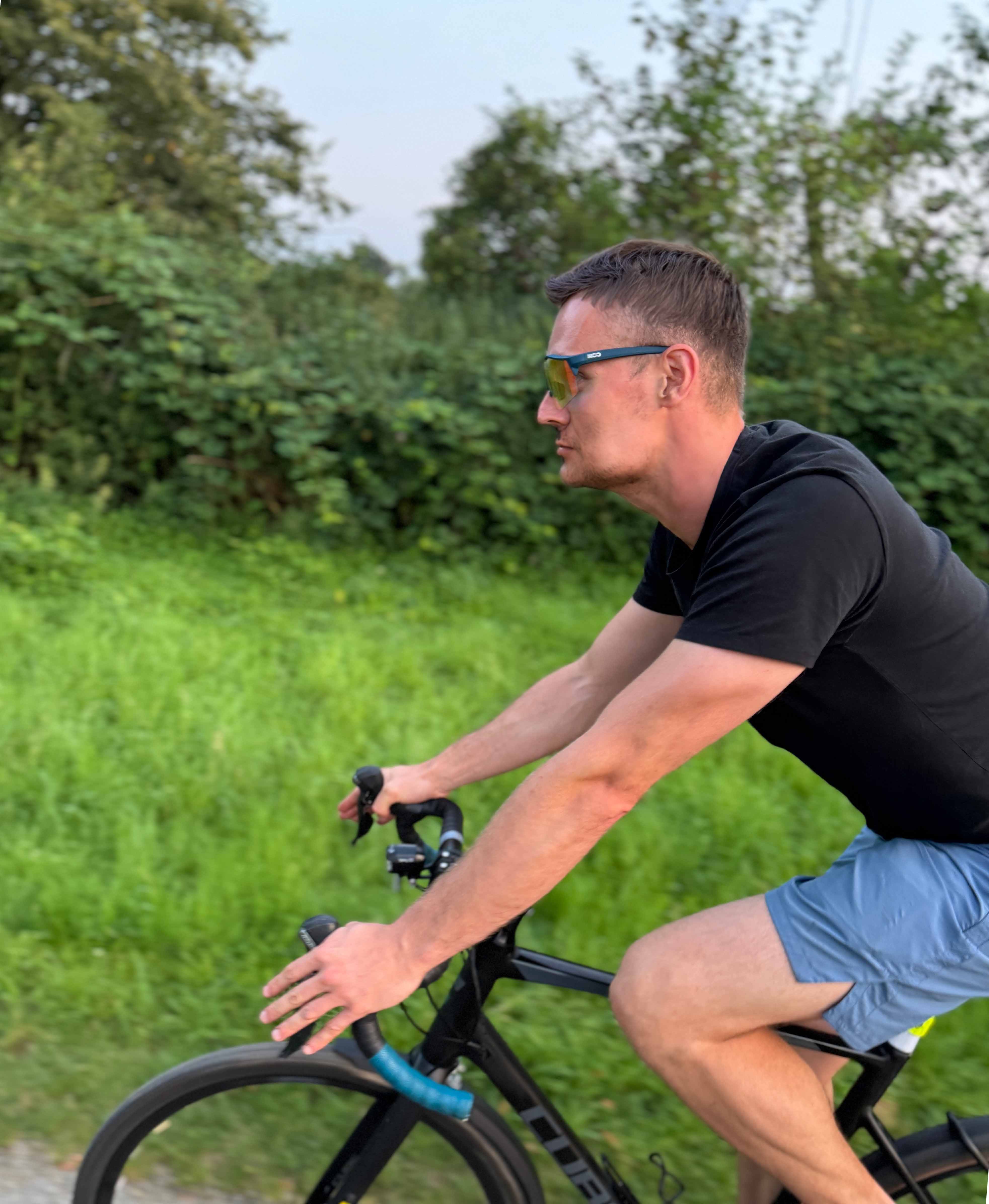 Einsatz im Grünen auf dem Gravelbike