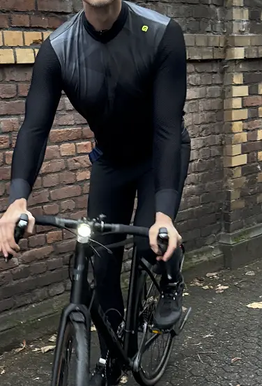 Radfahrt mit dem Shirt