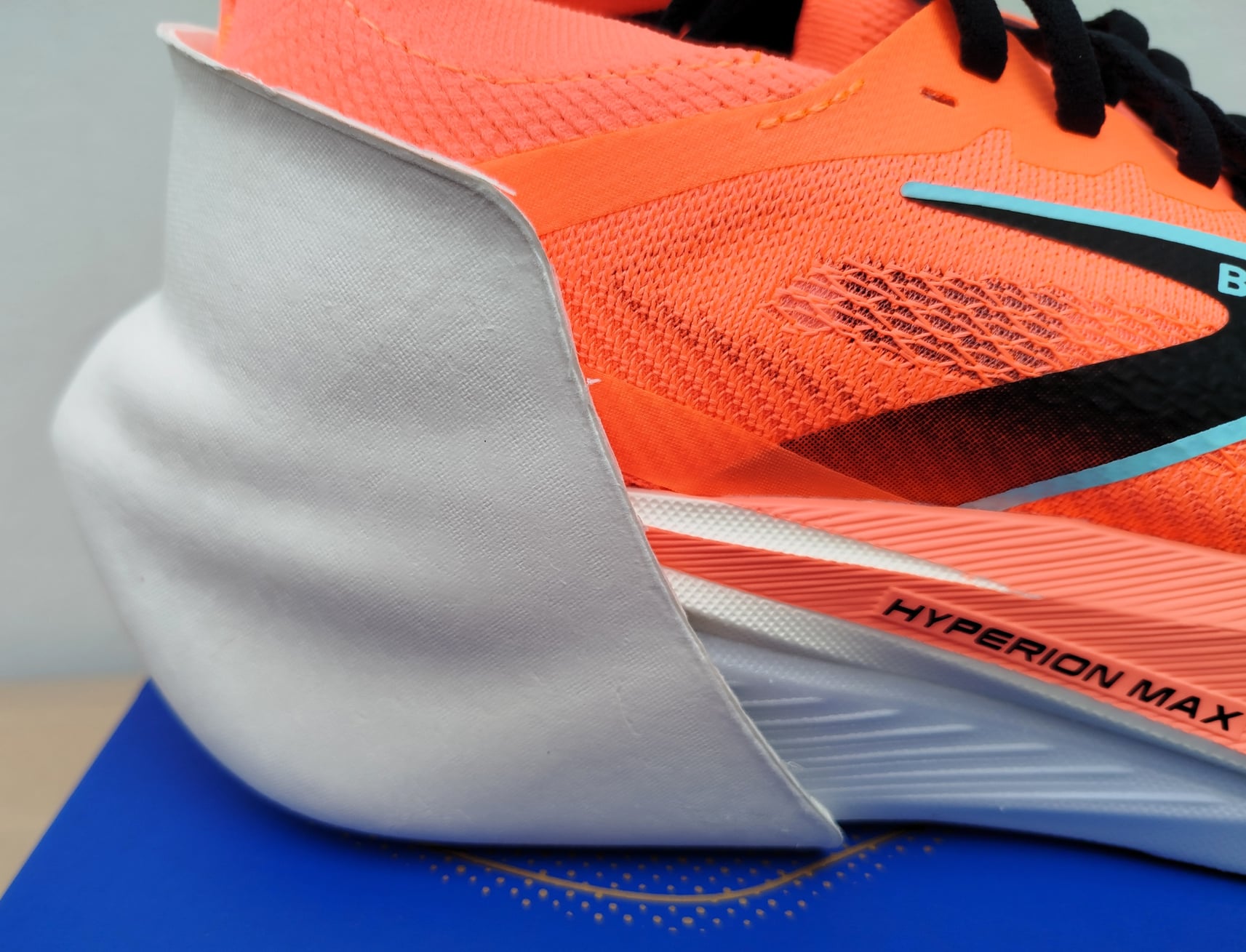 Brooks Hyperion Max 3 m20