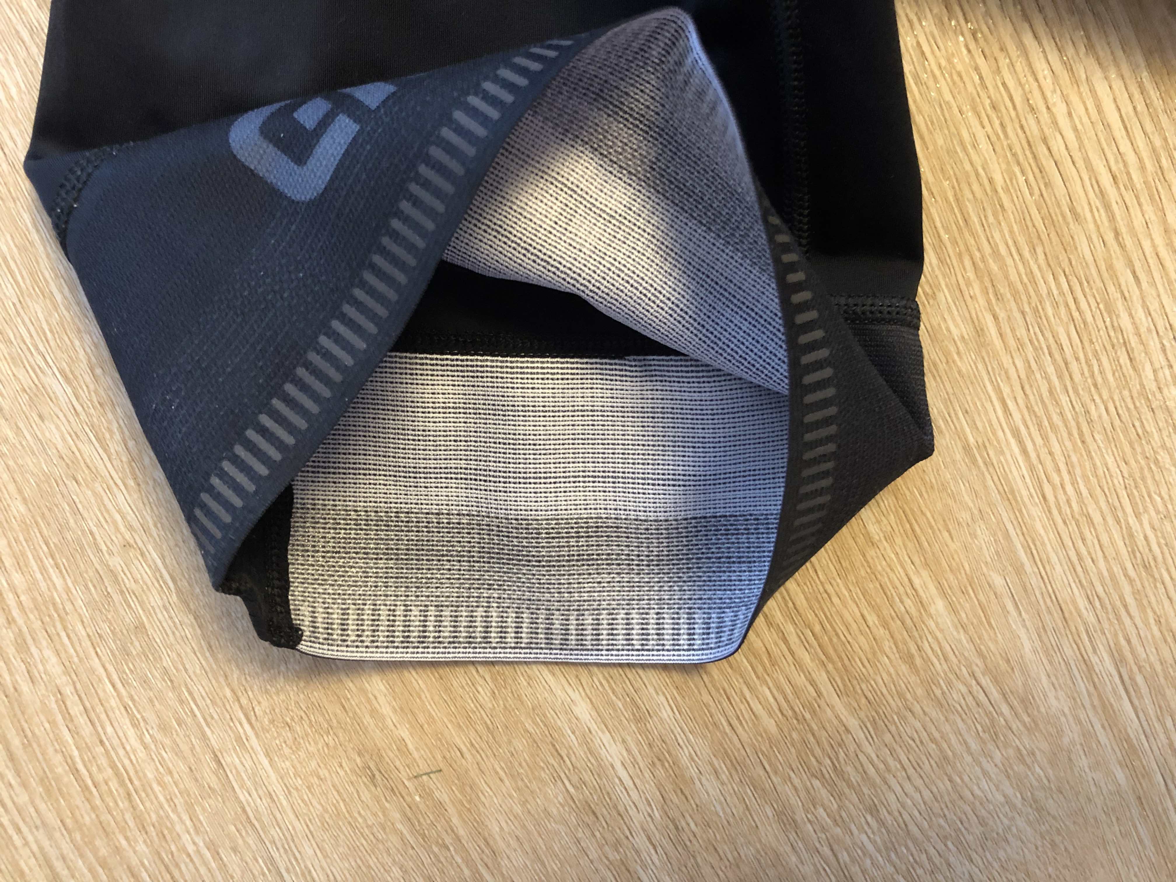 Bib-Short Bündchen innen