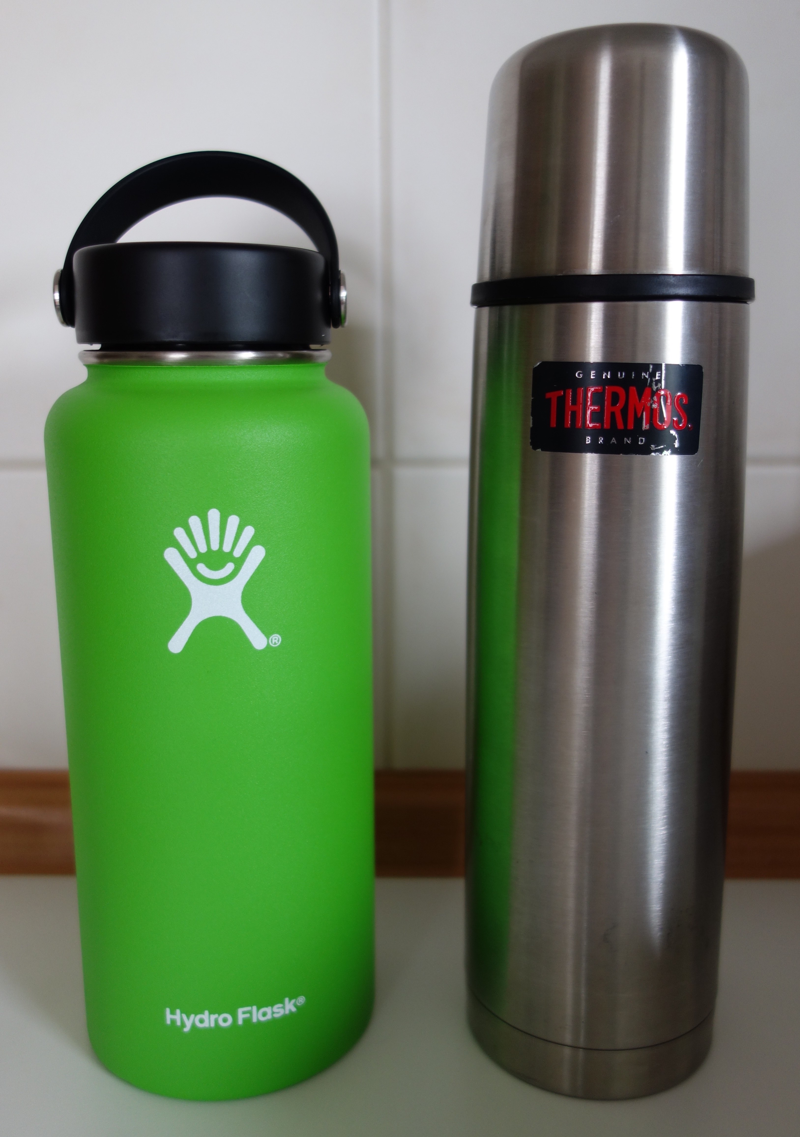 Hydro Flask und Thermoskanne im Hitzetest