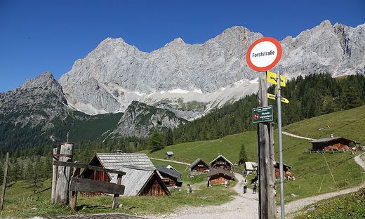 Neustattalm bis zur steirischen Grenze geht das Ramsauer Hundeverbot © Veronika Höflehner (Quelle: https://www.kleinezeitung.at/steiermark/ennstal/5869281/Hundeverbot-auch-in-Ramsau_Gezerre-um-die-Hunde-geht-in-die)