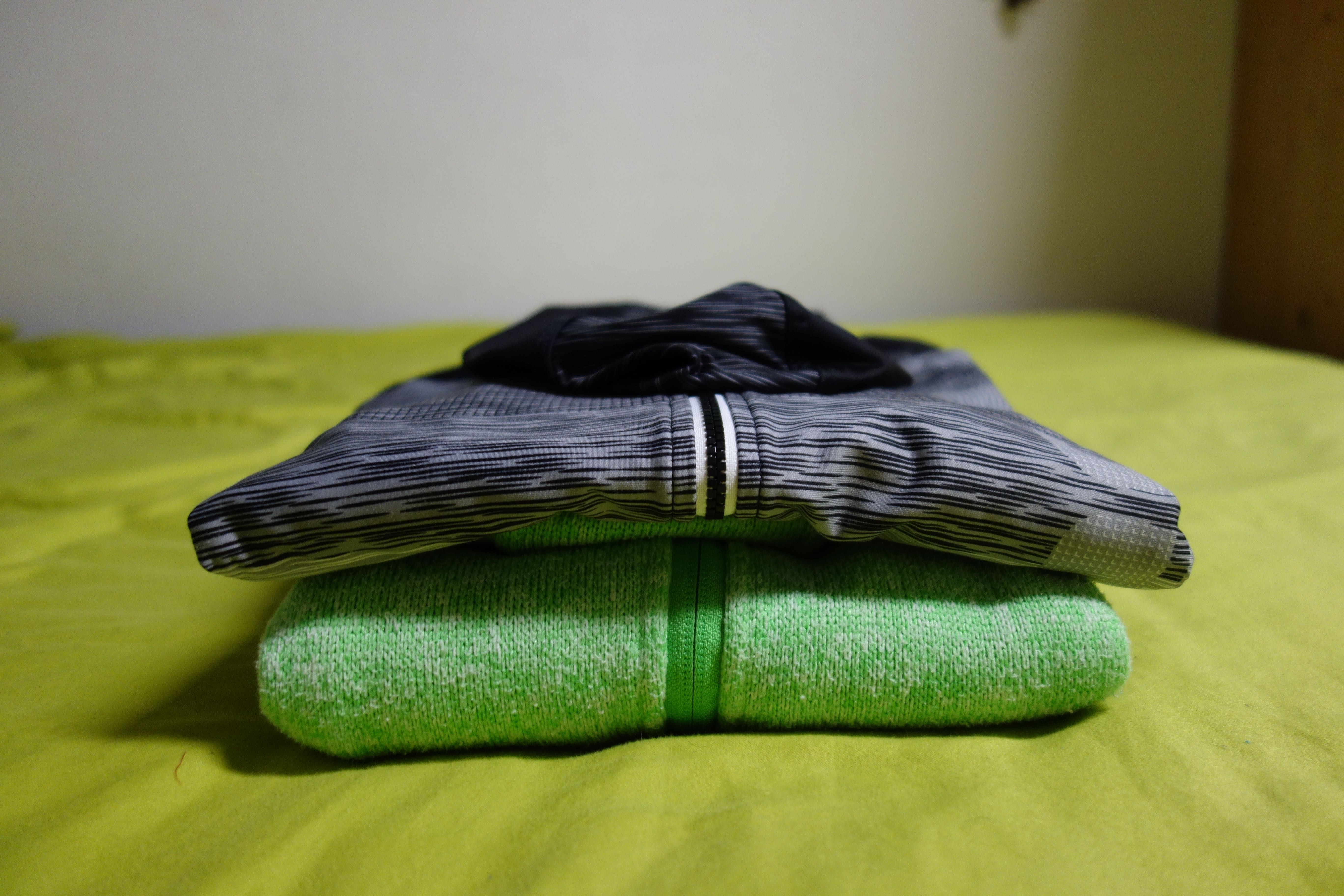 Packmaß vergleich mit einem CMP Knit Midlayer