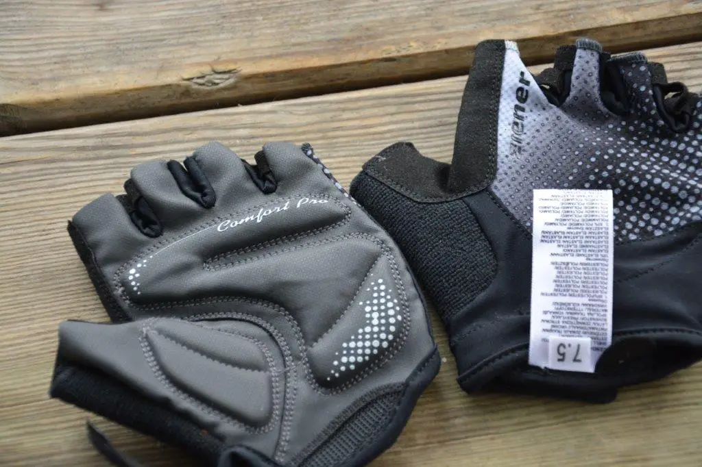 Handschuhe