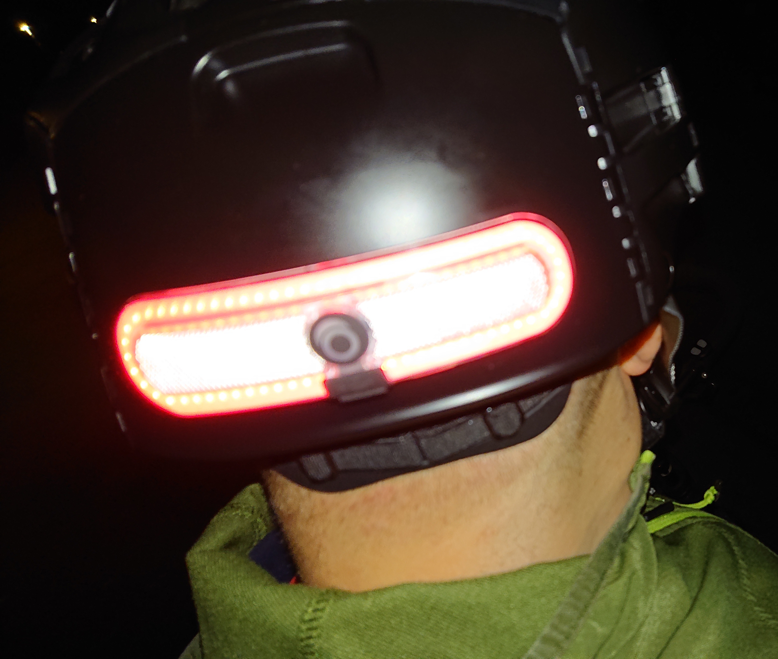 Rücklicht am Helm