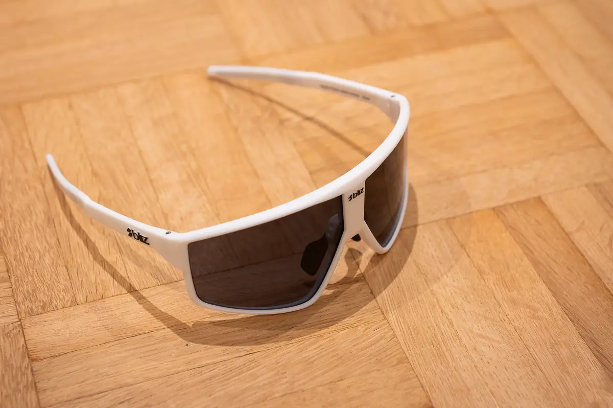 Brille front