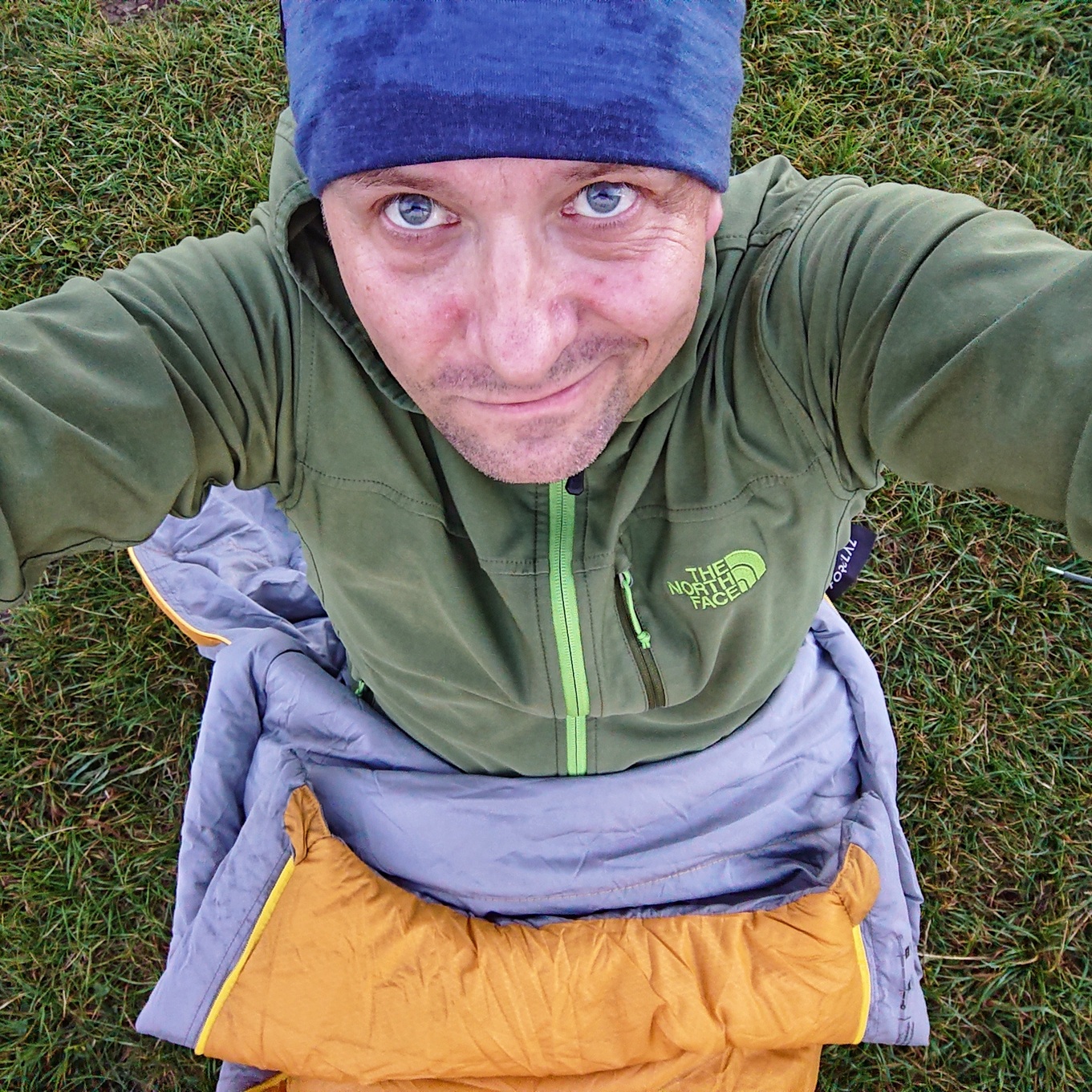 Schlafsack im Sitzen