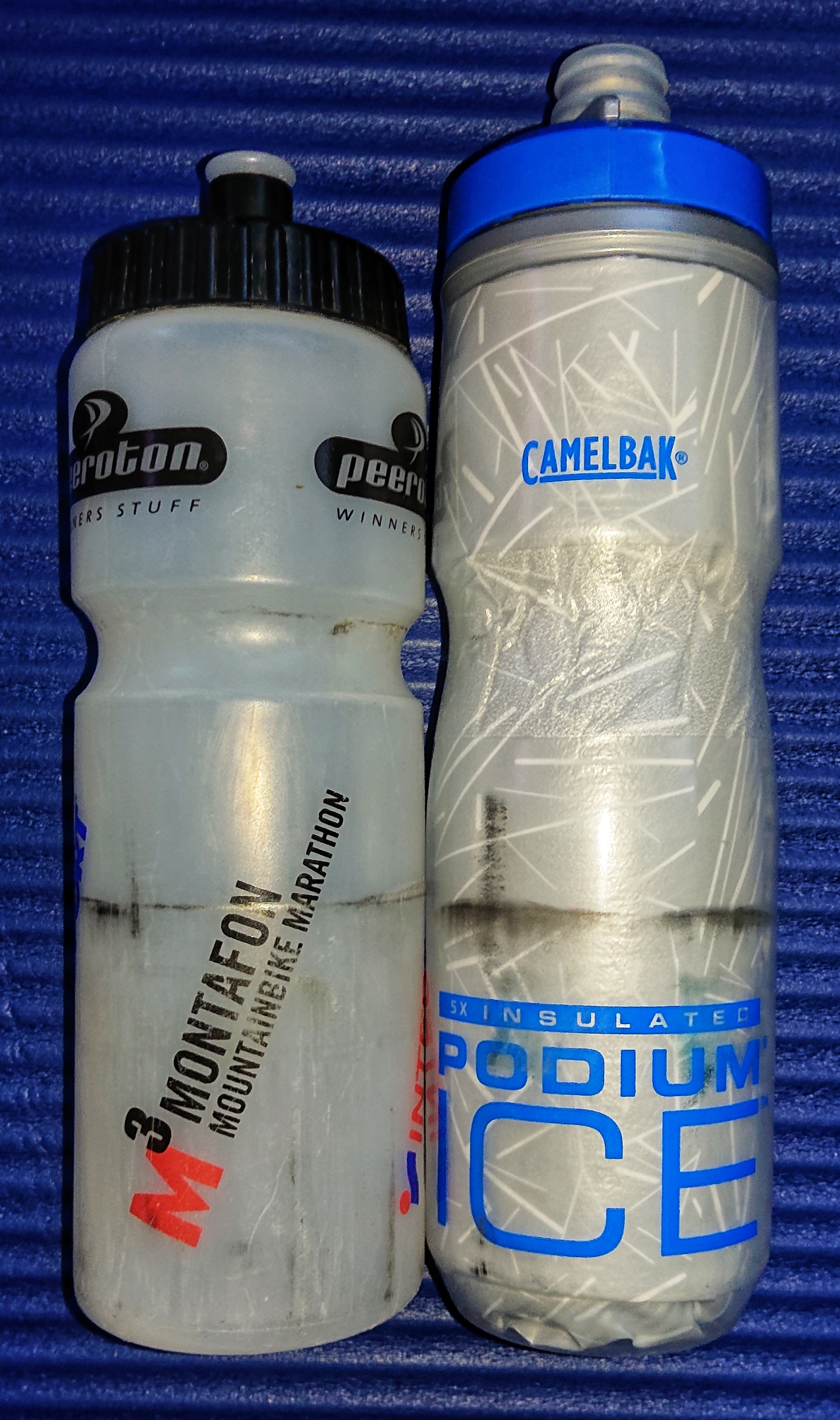 Größenvergleich mit einer 750ml Flasche