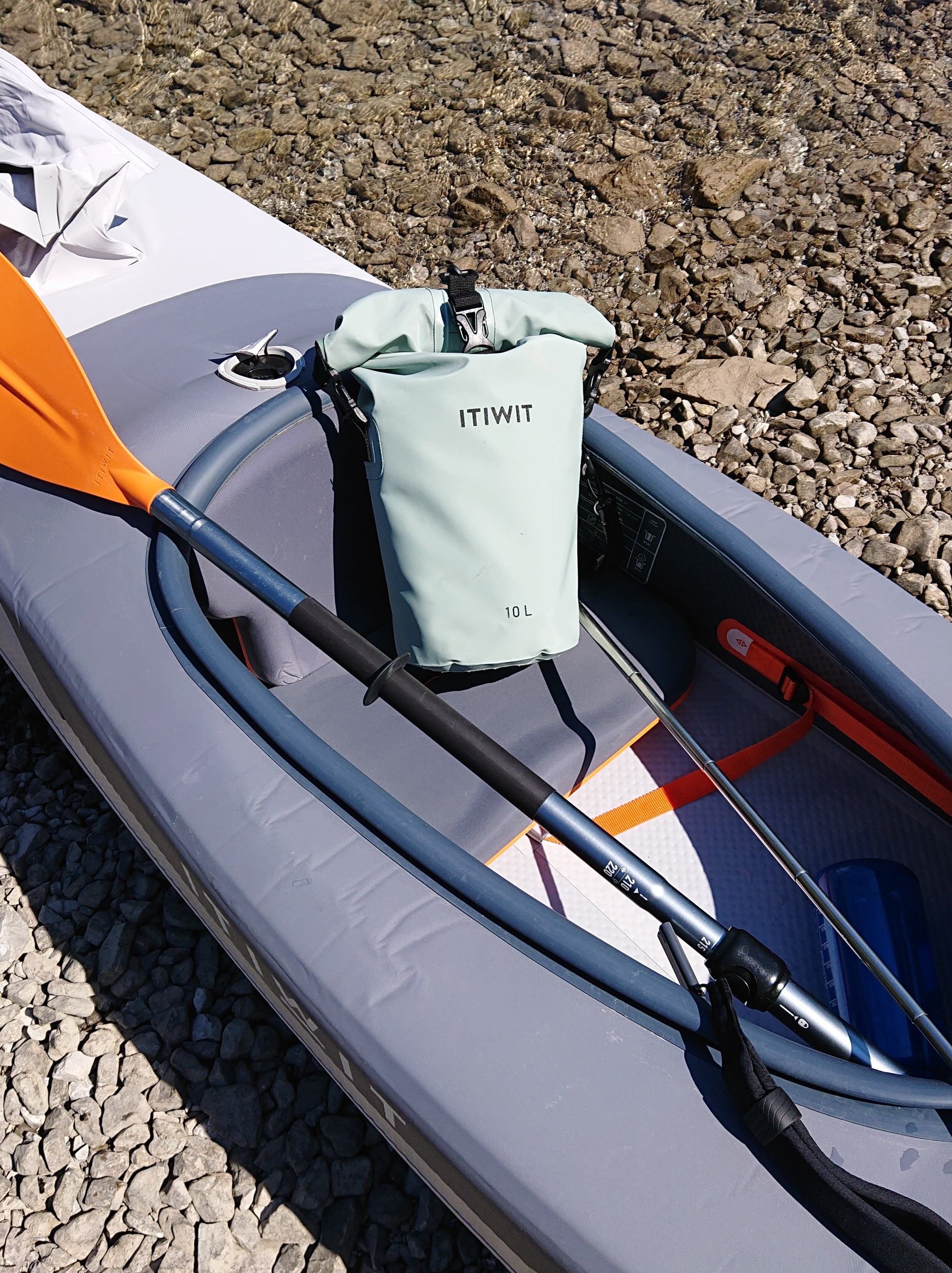 Wasserfeste TAsche im Kajak