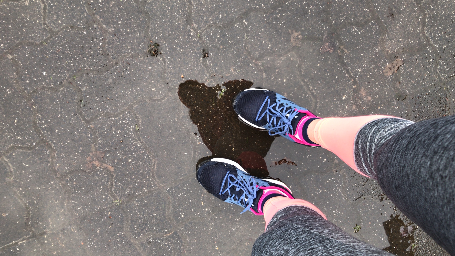 Socken im Regen