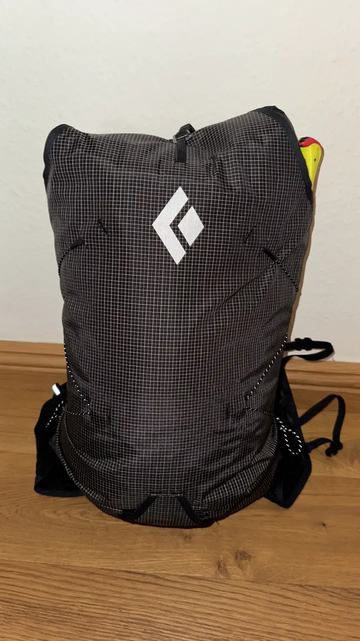 Der kompetente OUTSIDEstories-Test: Black Diamond Distance 15 Hybrid-Rucksack