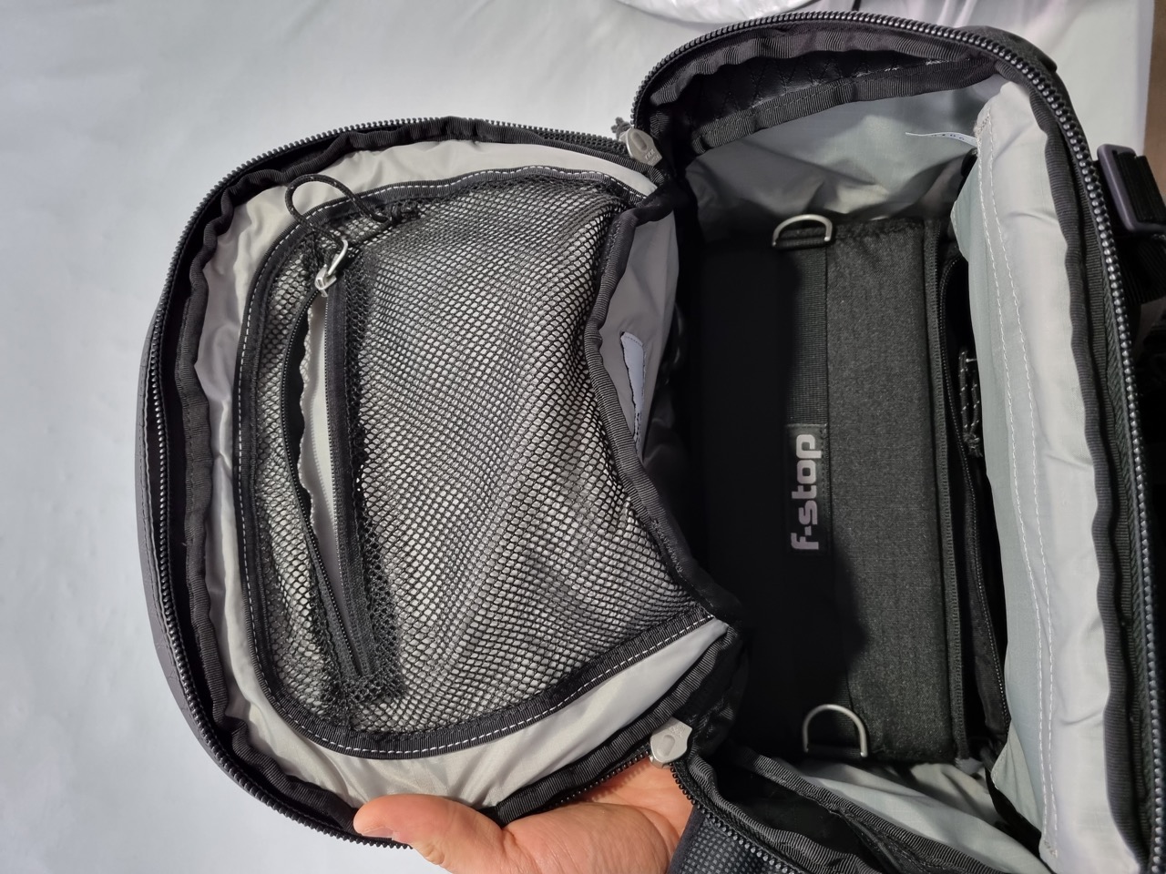Netztasche im Inneren.