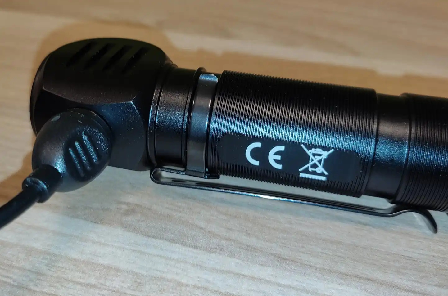 Fenix HM61R Stirn-/Taschenlampe26