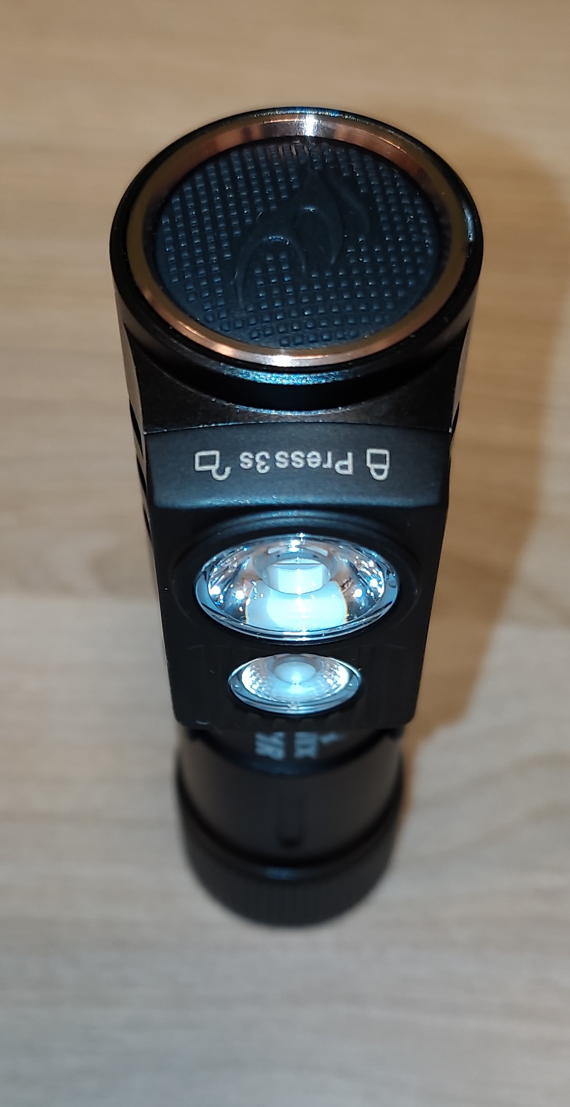 Fenix HM71R Stirn-/Taschenlampe7