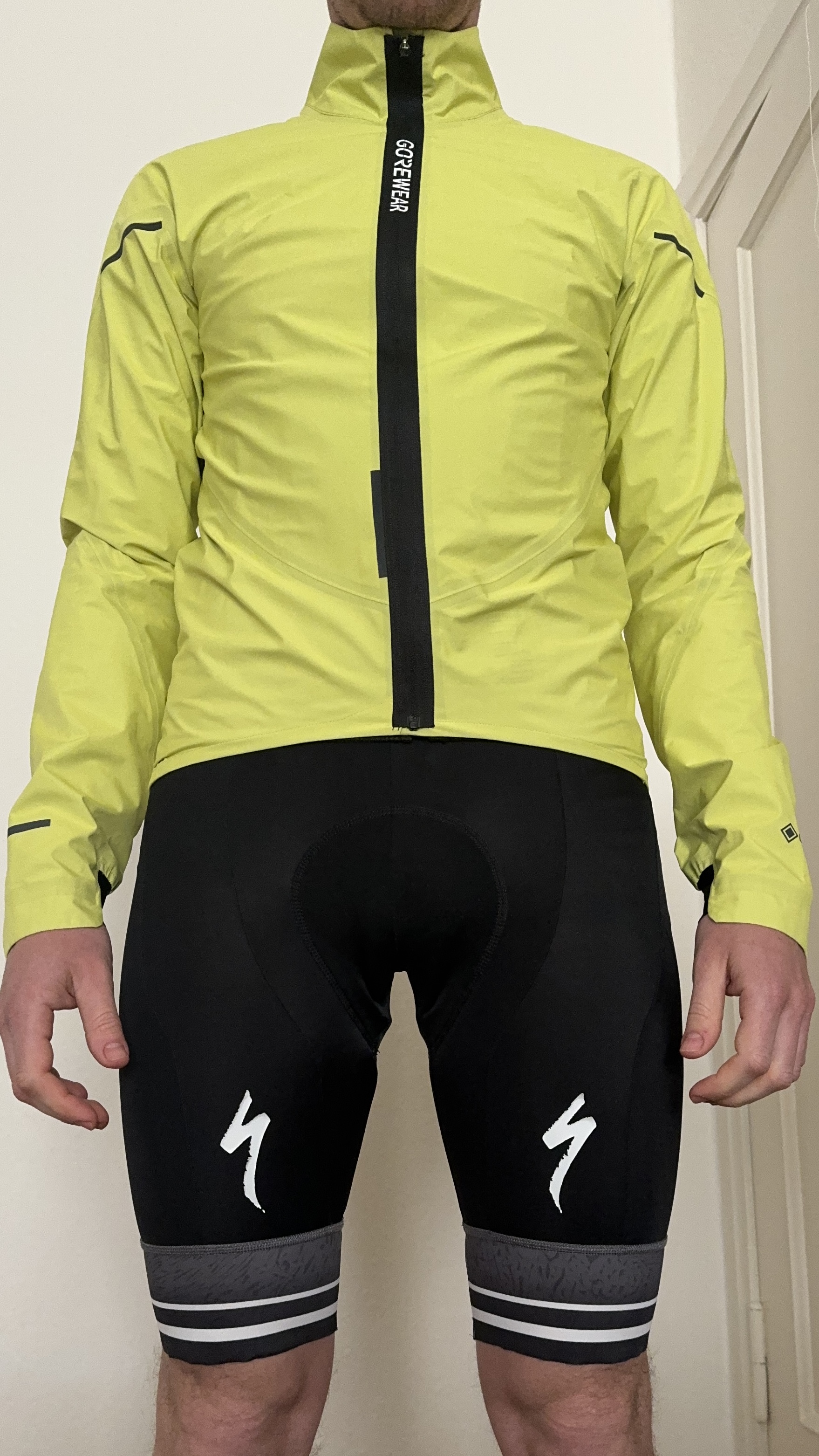 Angezogene Jacke