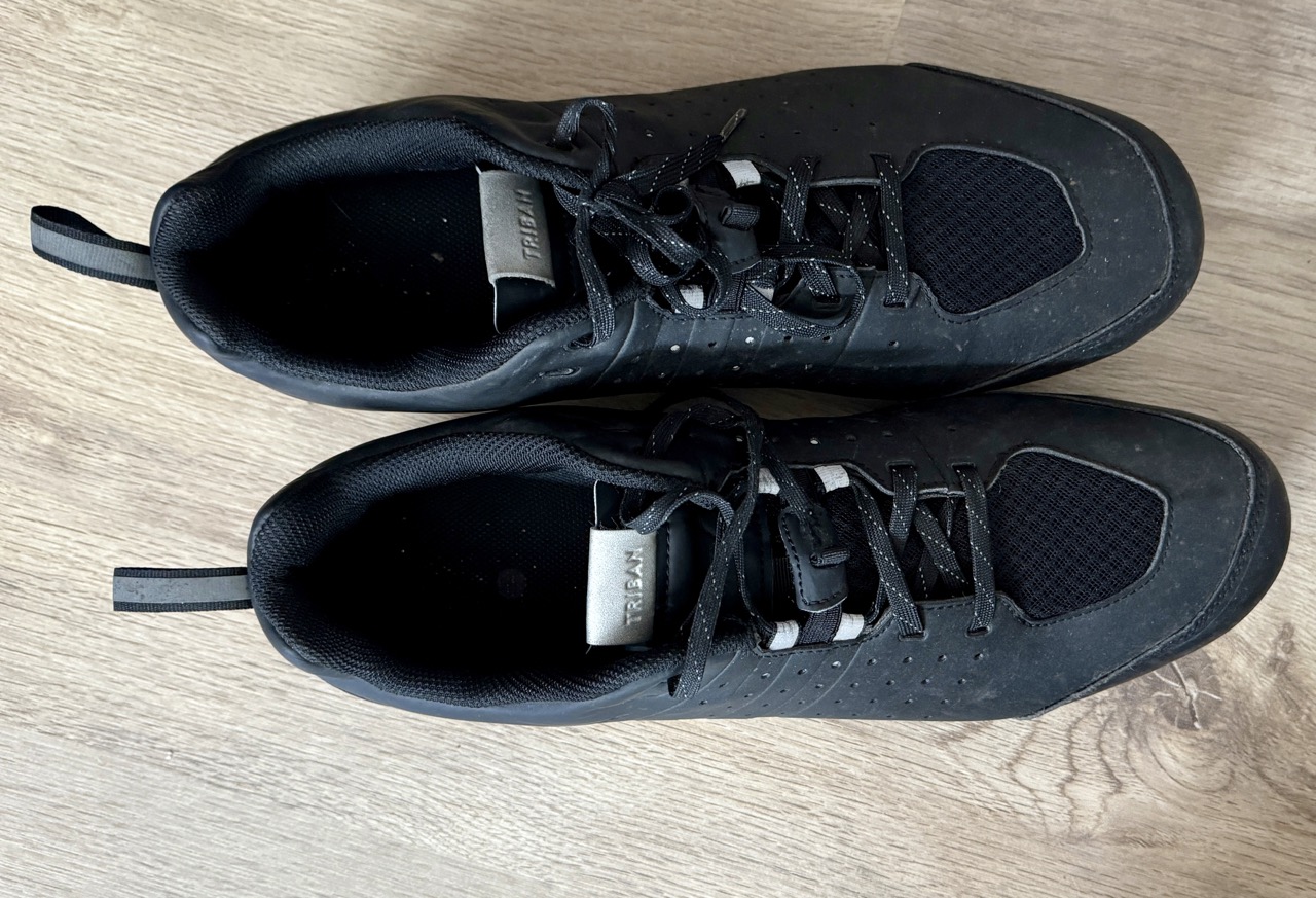Top Down Ansicht der Schuhe.