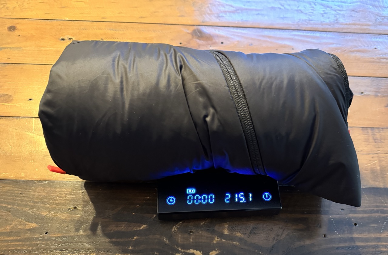 knapp 220g wiegt die Weste