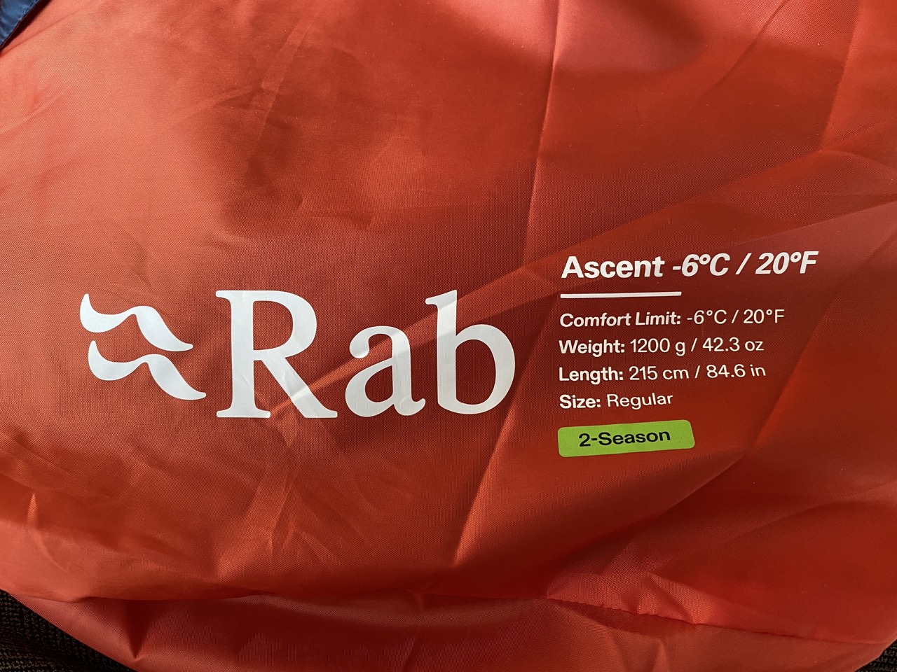 Der OUTSIDEstories-Test: RAB Ascent -6 - Mumien-Daunenschlafsack 