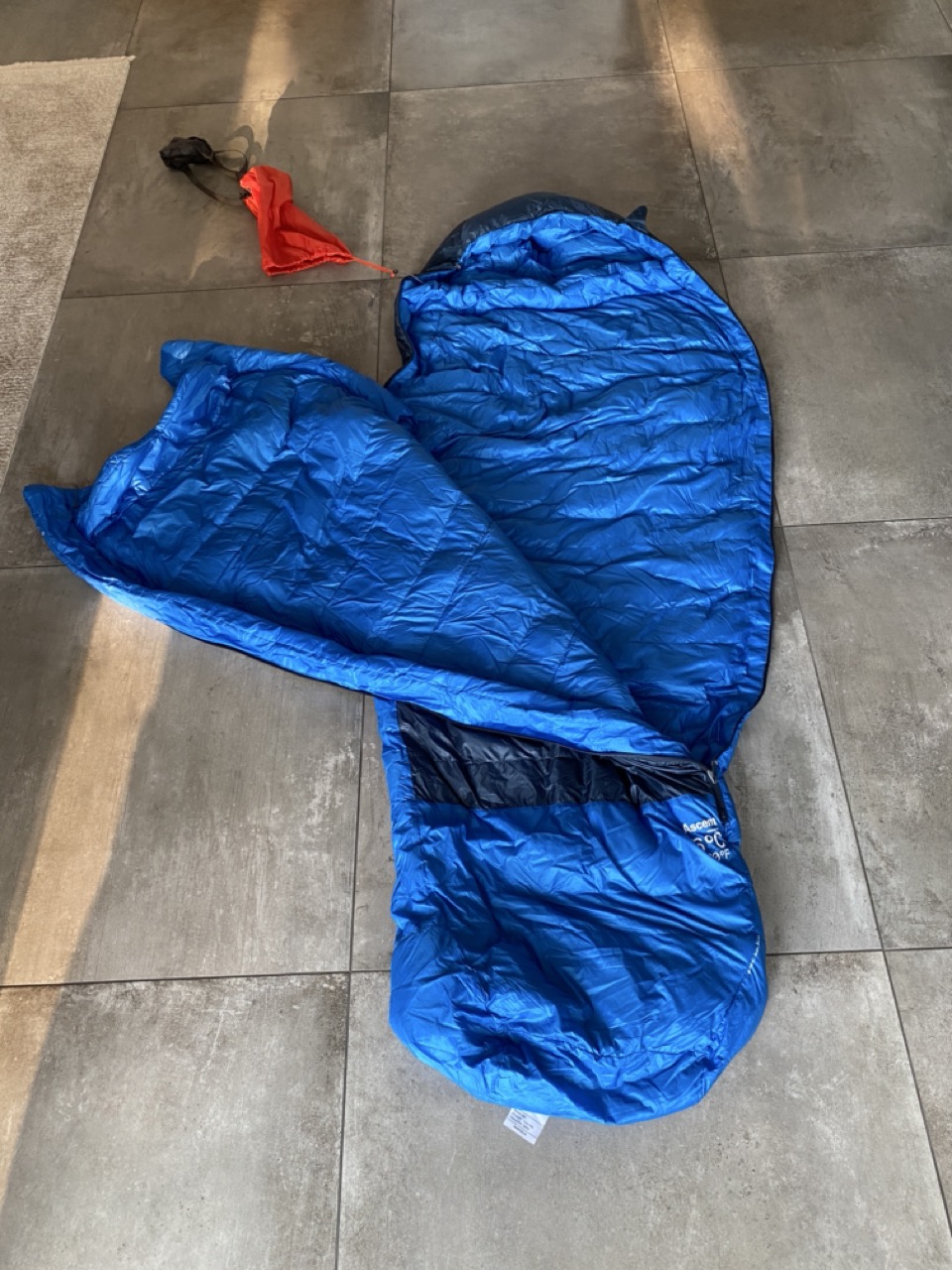 Der OUTSIDEstories-Test: RAB Ascent -6 - Mumien-Daunenschlafsack 
