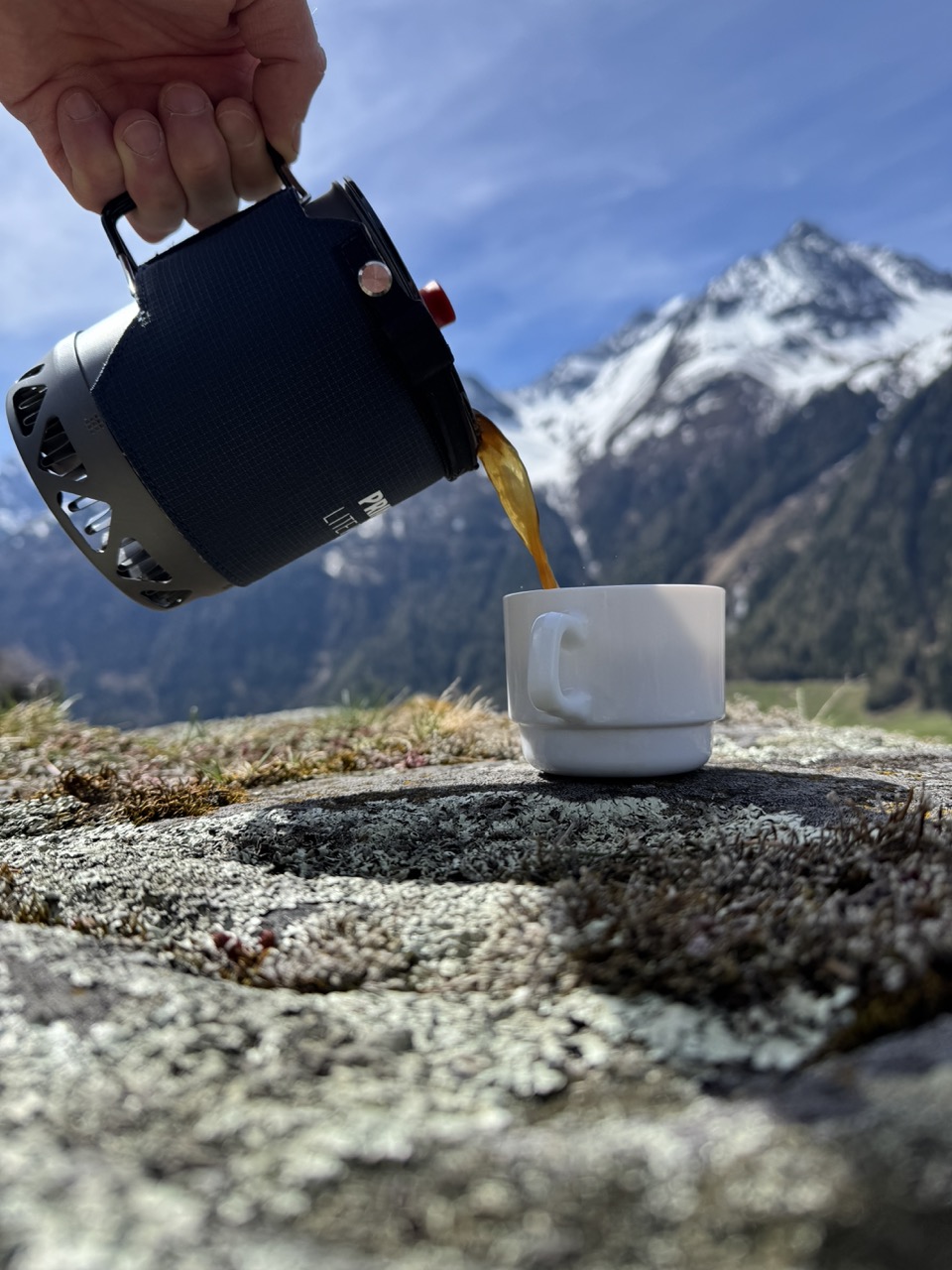 So sollte es aussehen, ohne Kaffeepulver beim Ausgießen....
