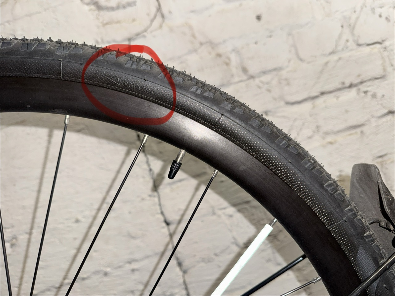 Der kompetente OUTSIDEstories-Test: PIRELLI Cinturato Gravel RM - Fahrradreifen (Gravel)
