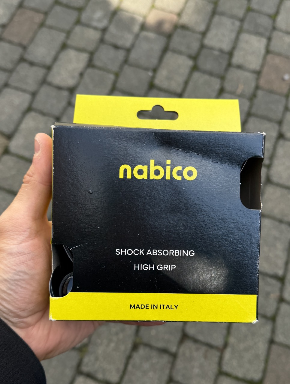 Verpackung des neuen Bandes
