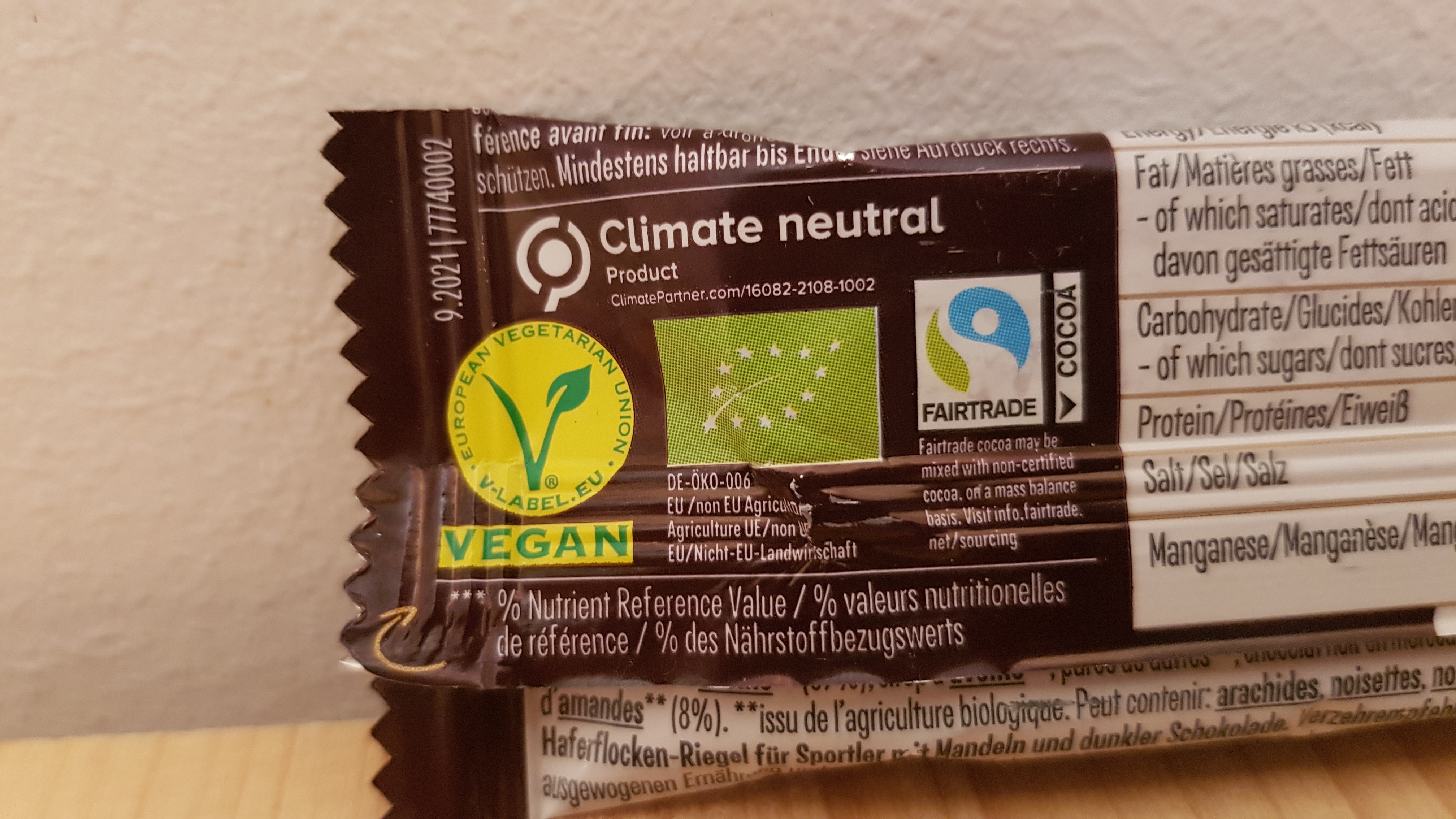Label über Label.