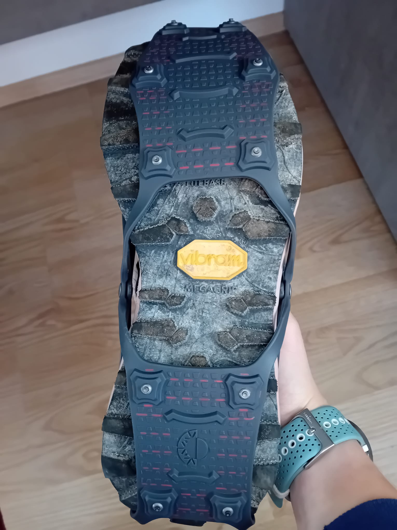 Unterseite der Spikes