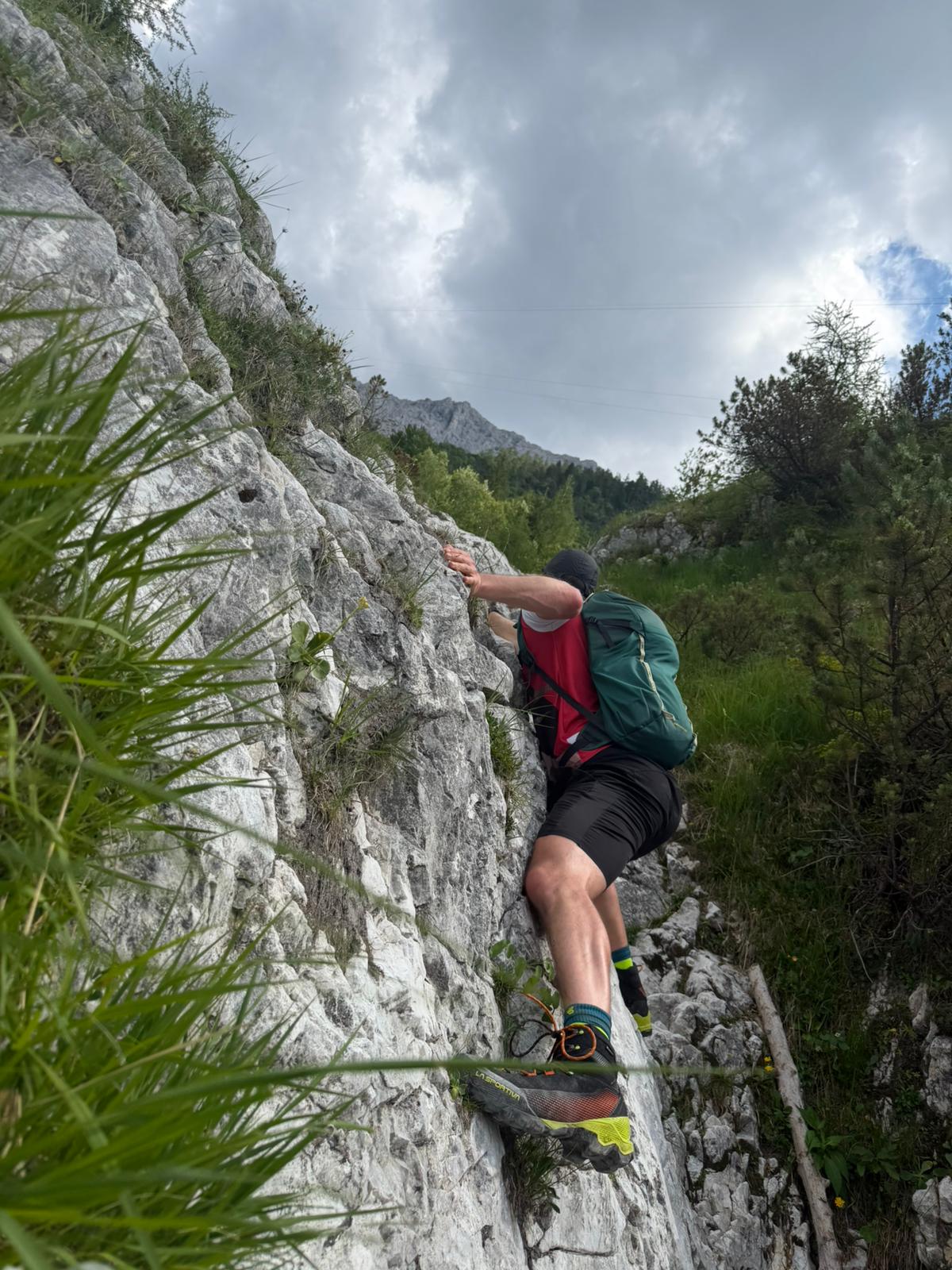 Der kompetente OUTSIDEstories-Test: Der Trinkrucksack Camelbak Rim Runner 22