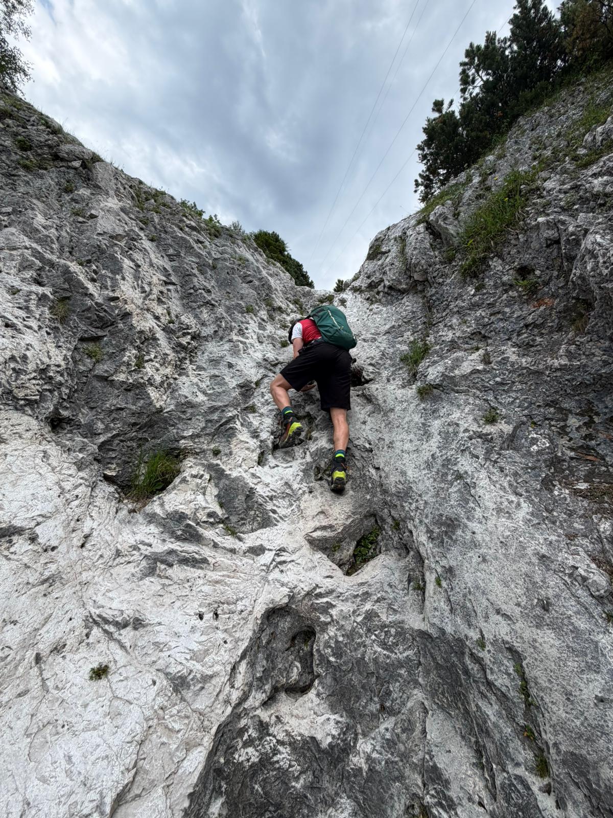 Der kompetente OUTSIDEstories-Test: Der Trinkrucksack Camelbak Rim Runner 22