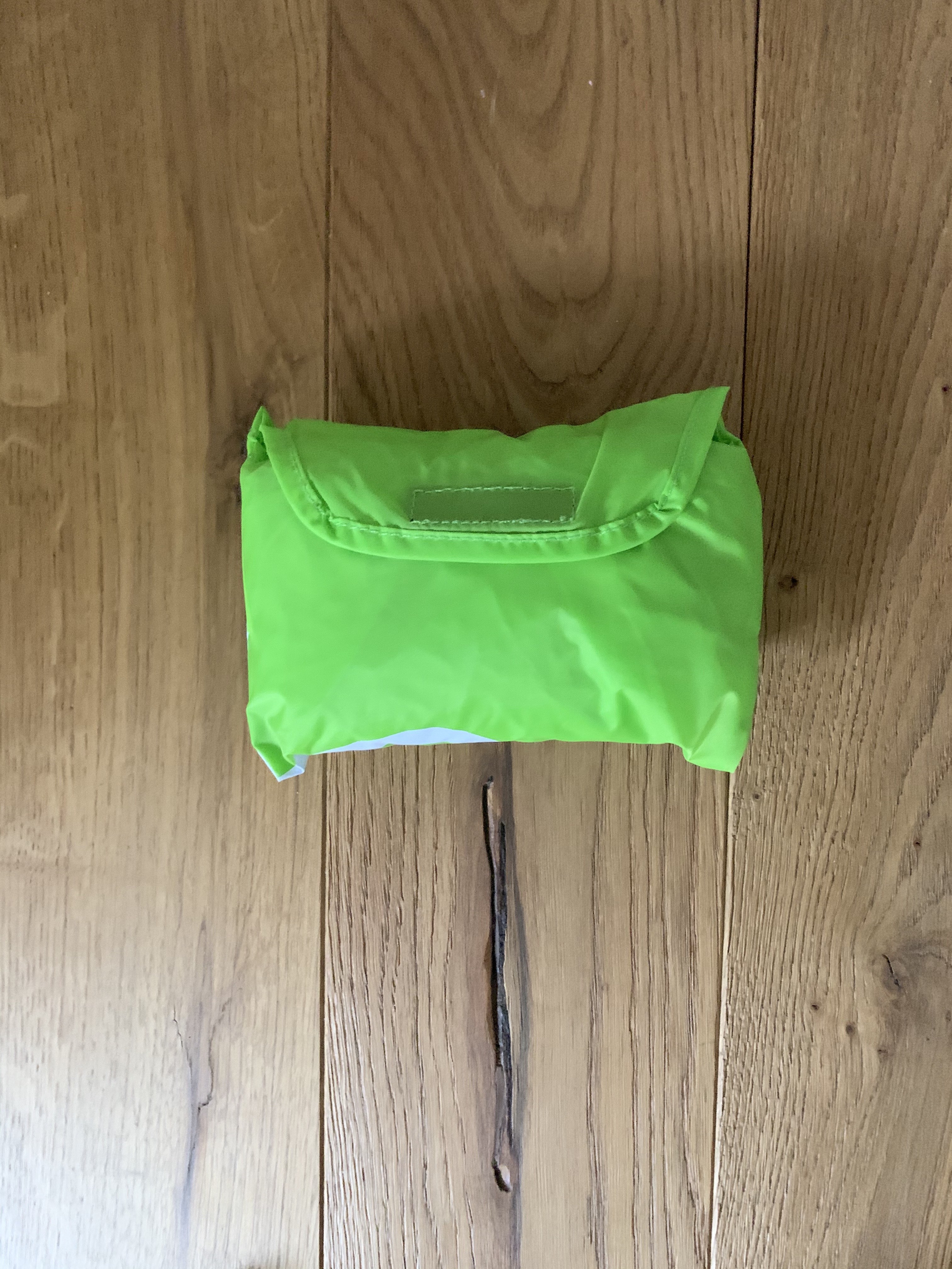 Rückseite mit Klettverschluss