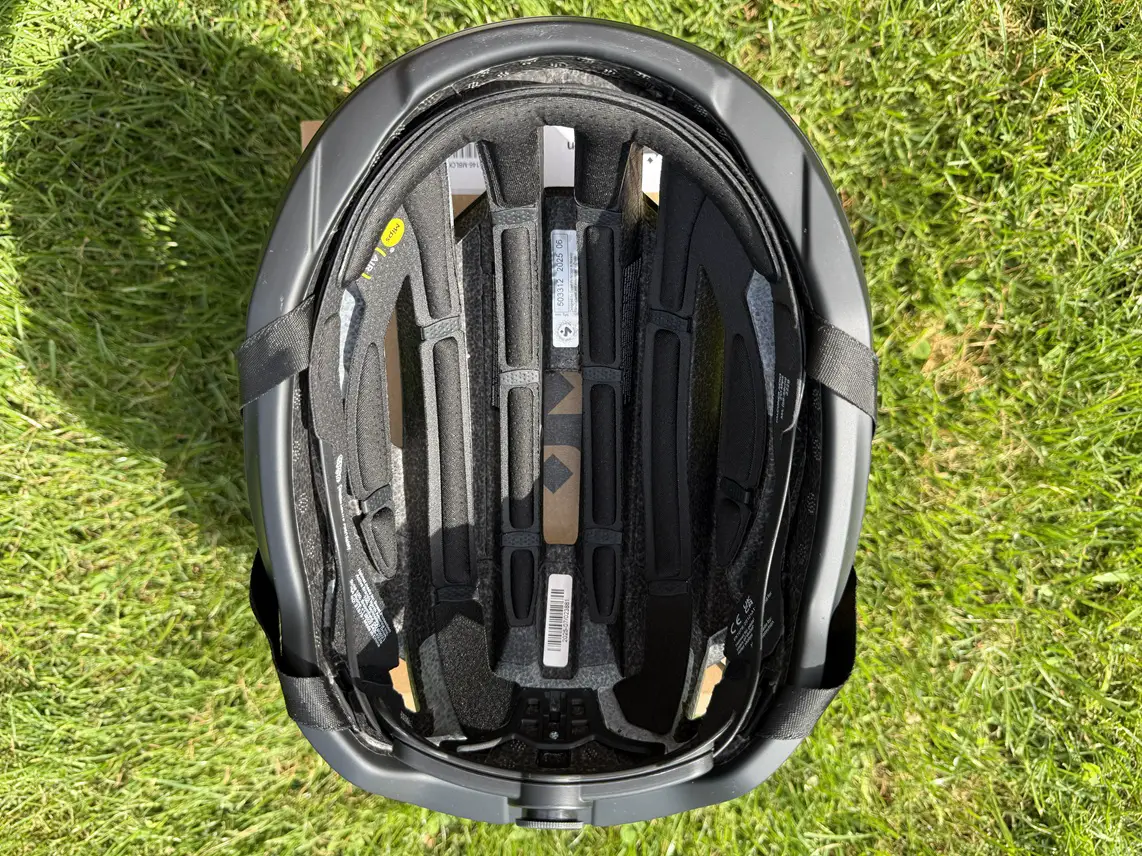 Der kompetente OUTSIDEstories-Test: SWEET PROTECTION Falconer Aero 2Vi Mips - RoadBike Helm