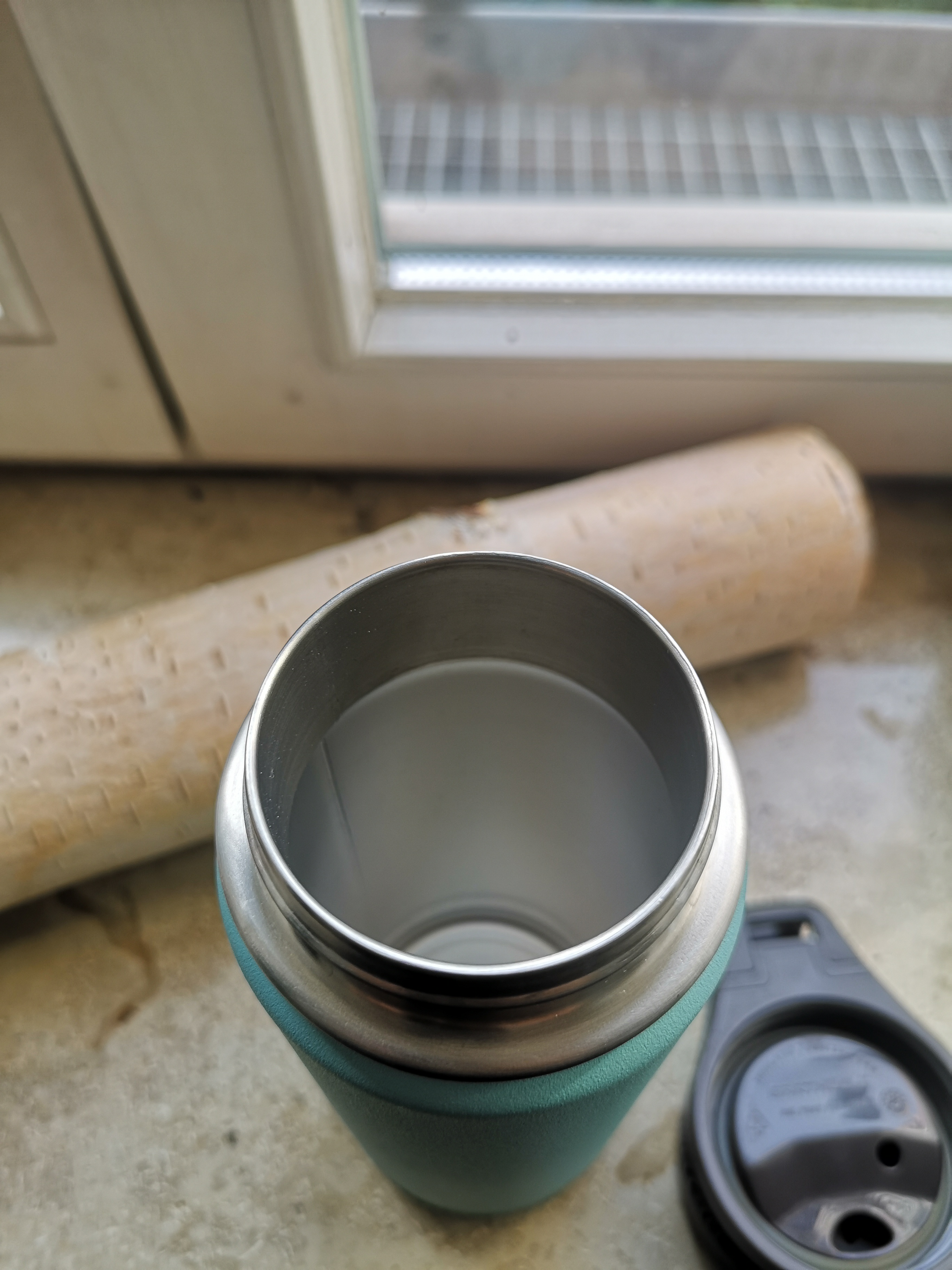 Earthwell Roaster Loop Bottle