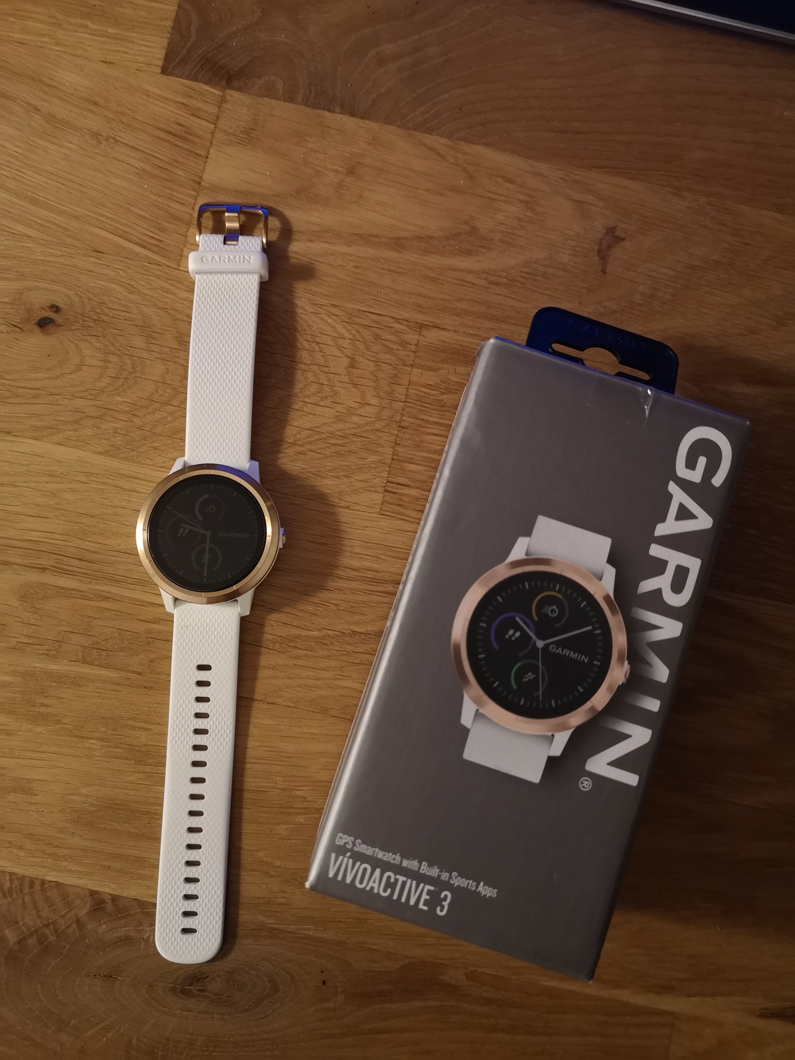 Uhr mit Verpackung