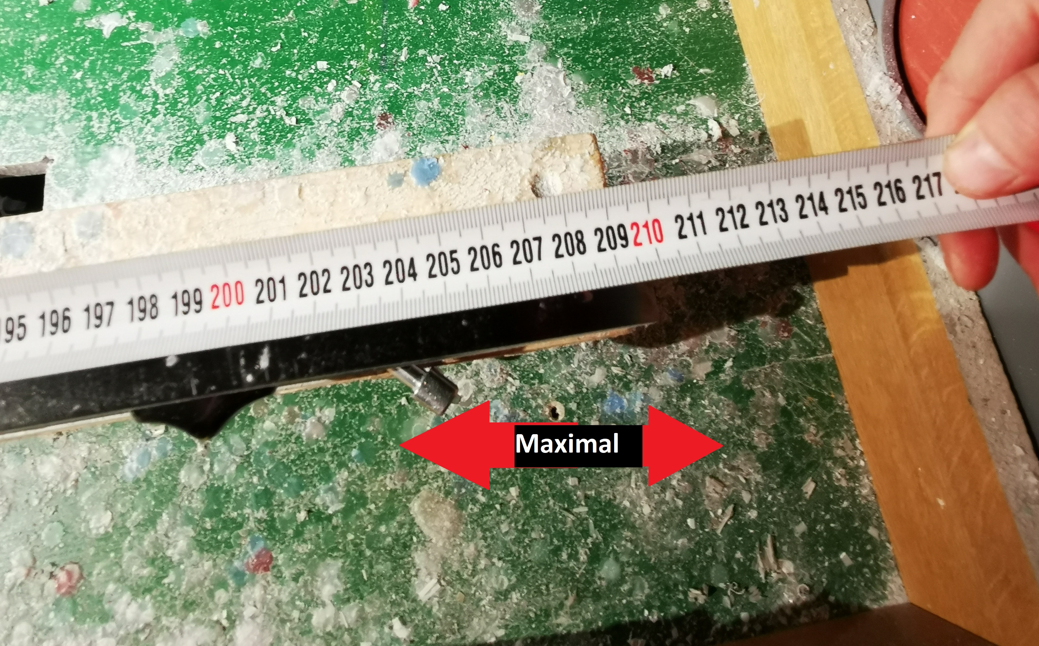 Maximale Länge verstellbar durch Langloch