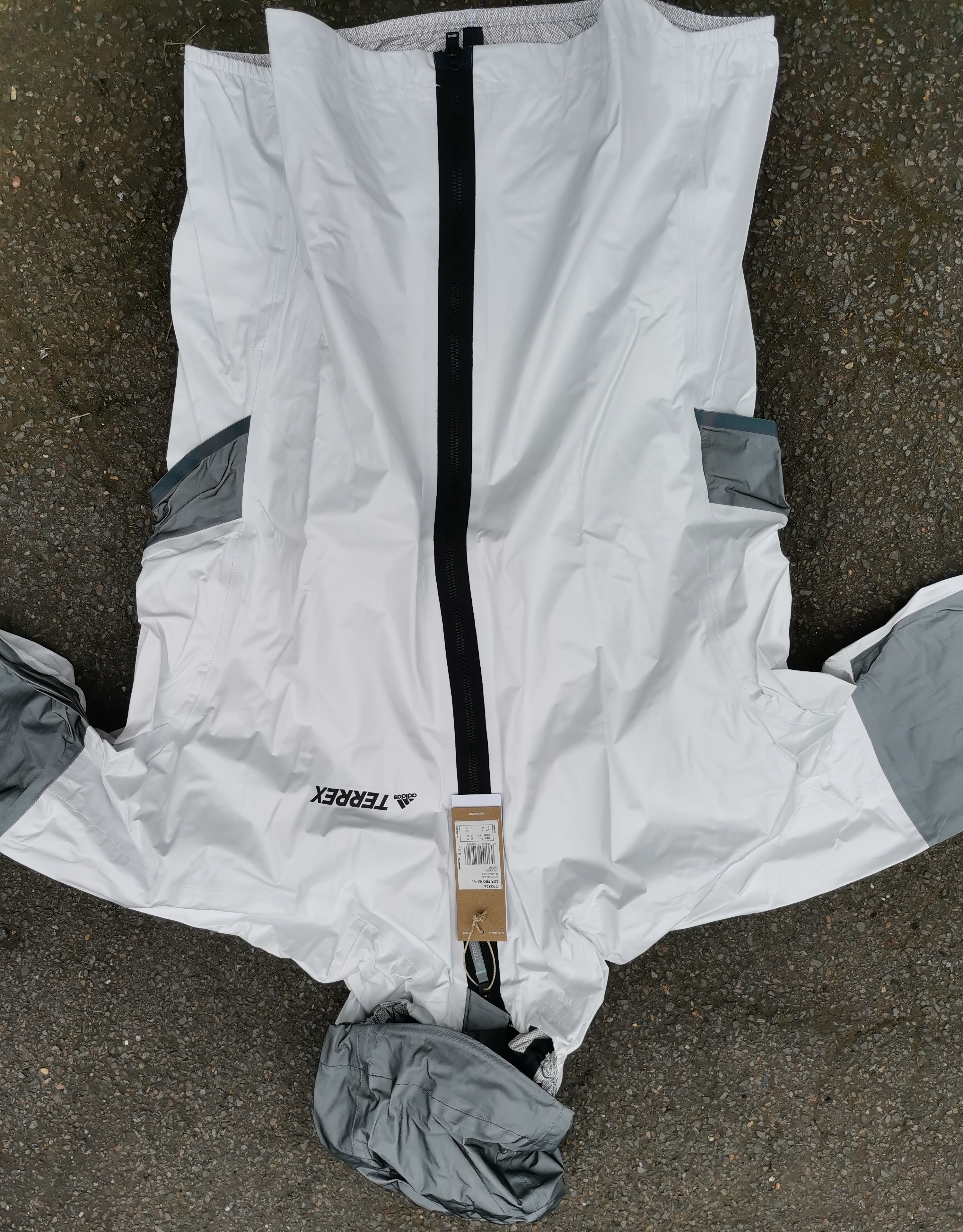 Adidas_terrex_agravic_pro_trail_jacke9