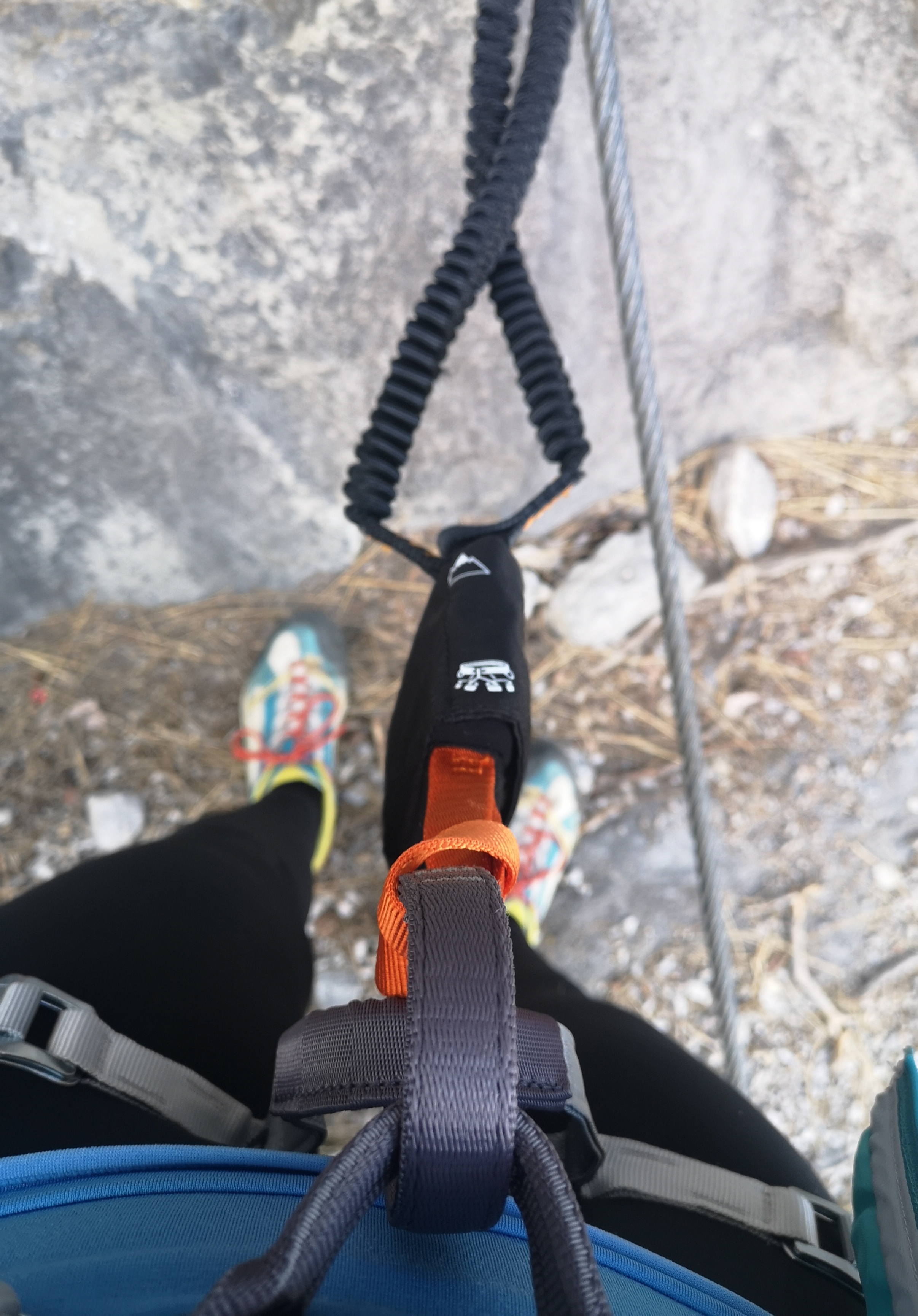 Gurthalterung