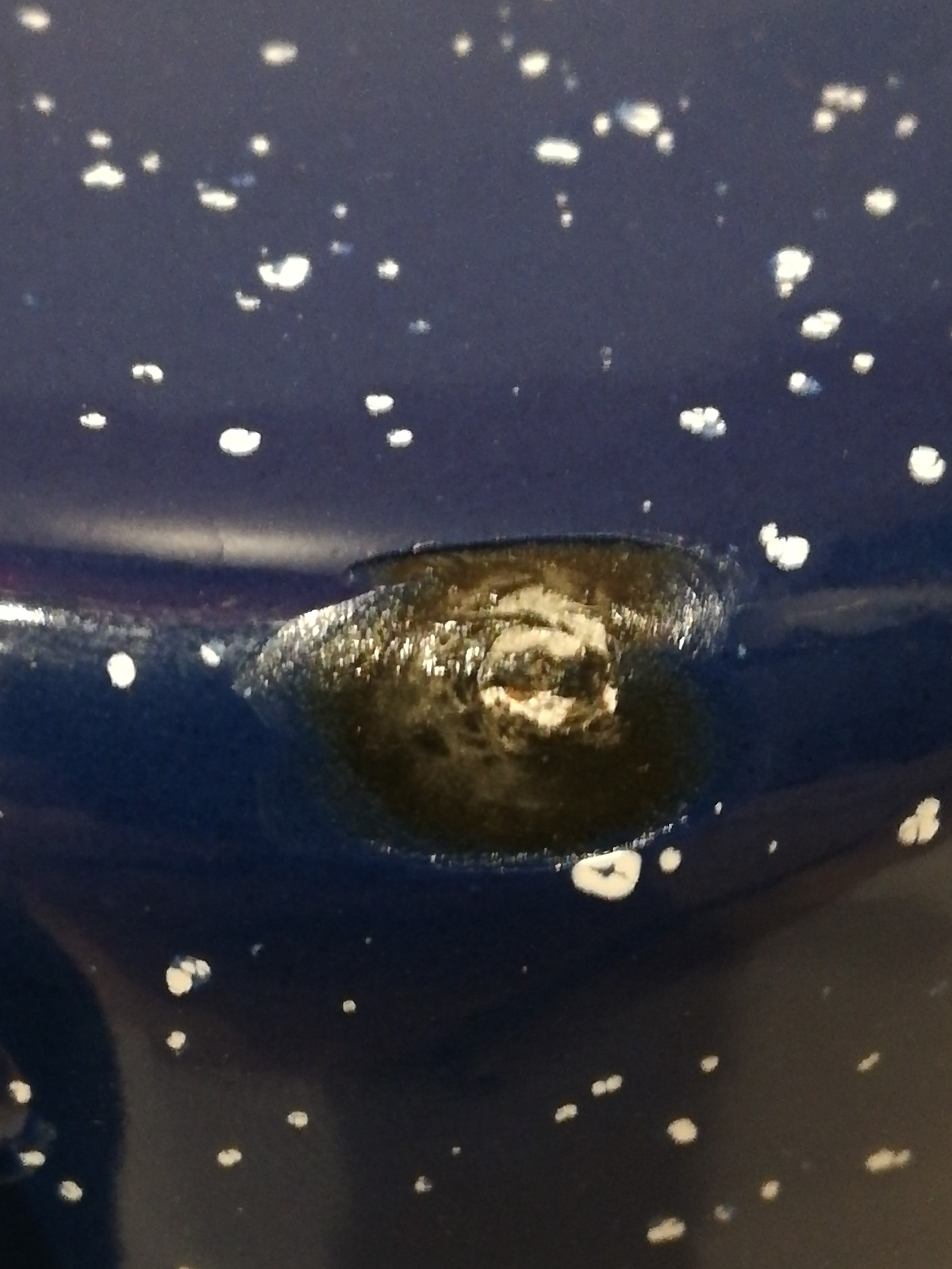 emaille abgeplatzt