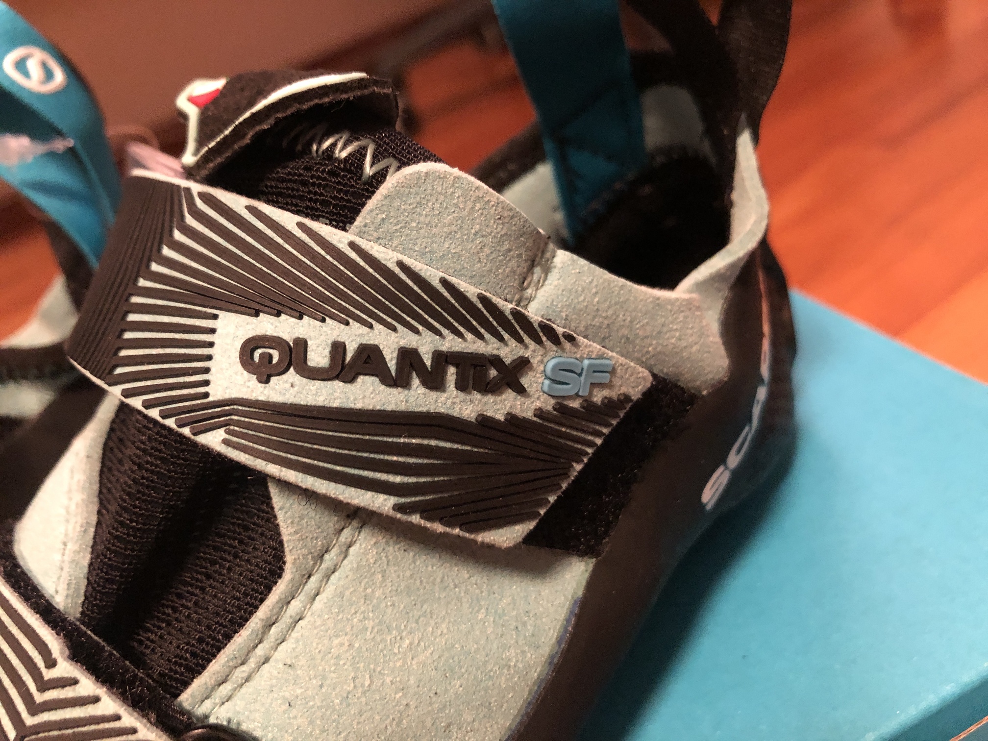 Der Schuhname auf dem Schuh