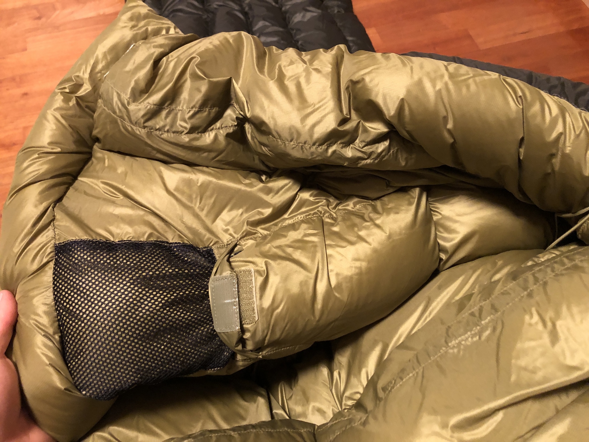 Klettverschlusstasche im Schlafsack