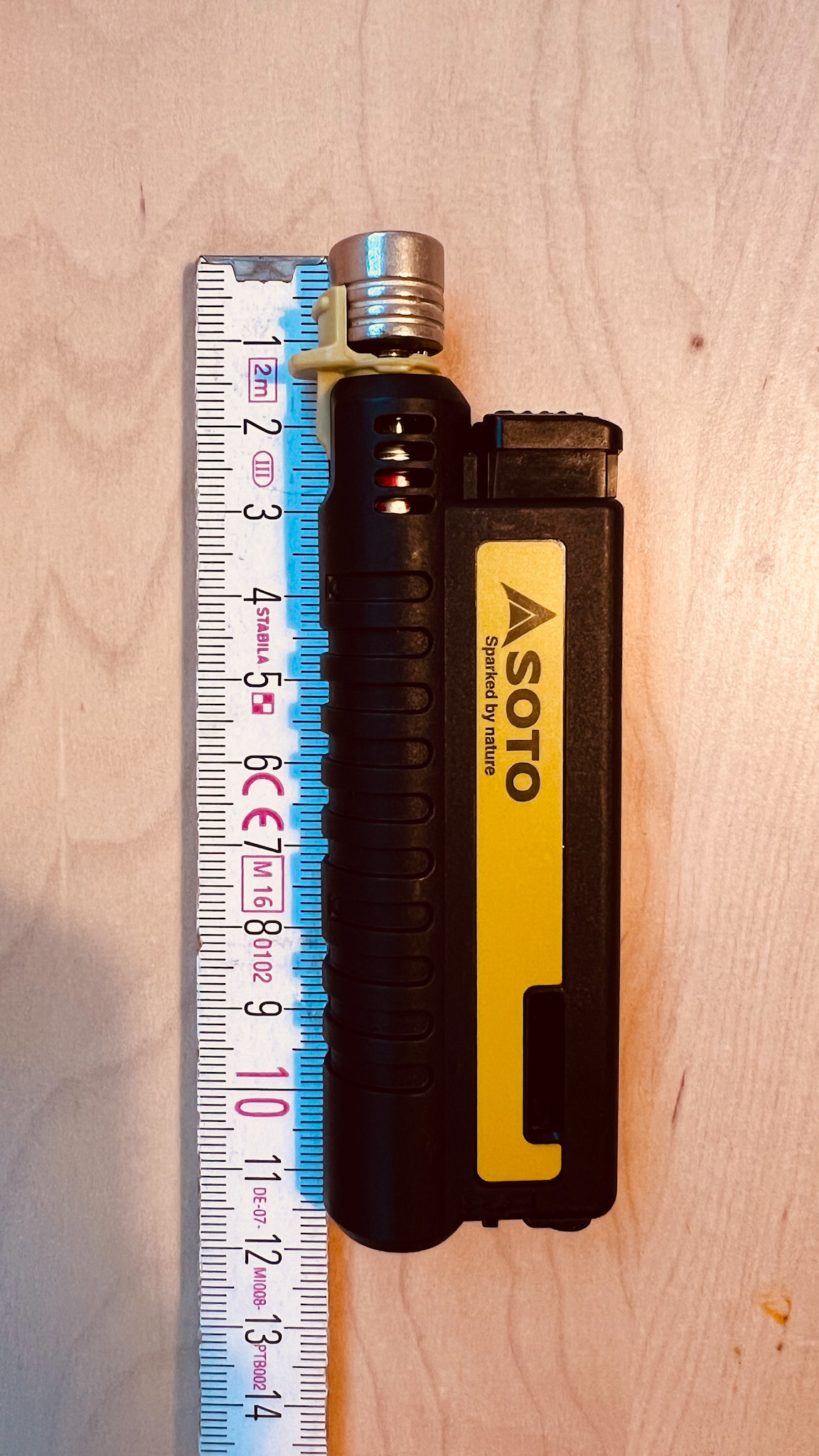 Größe des Sturmfeuerzeugs