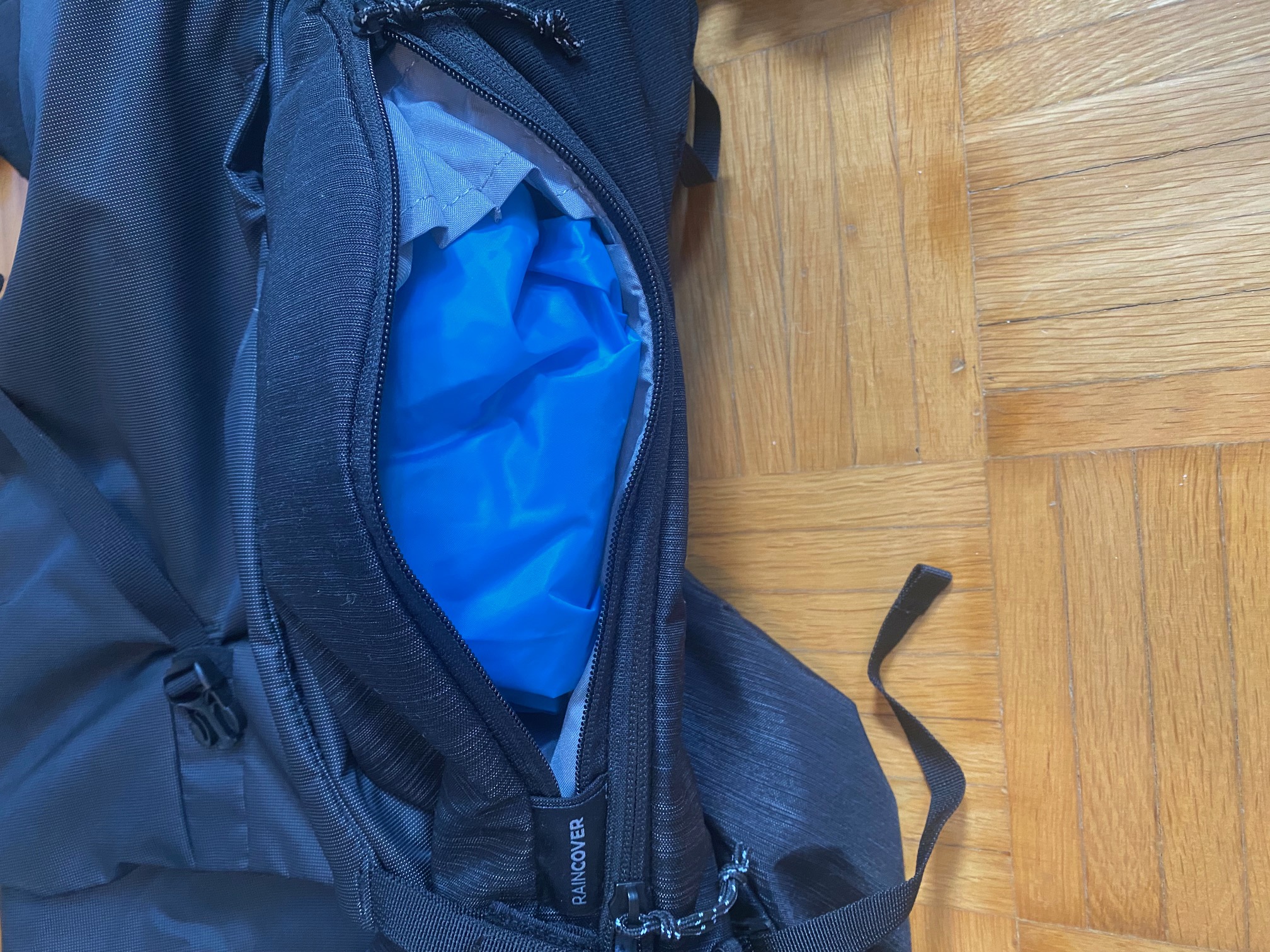 Raincover im Rucksack