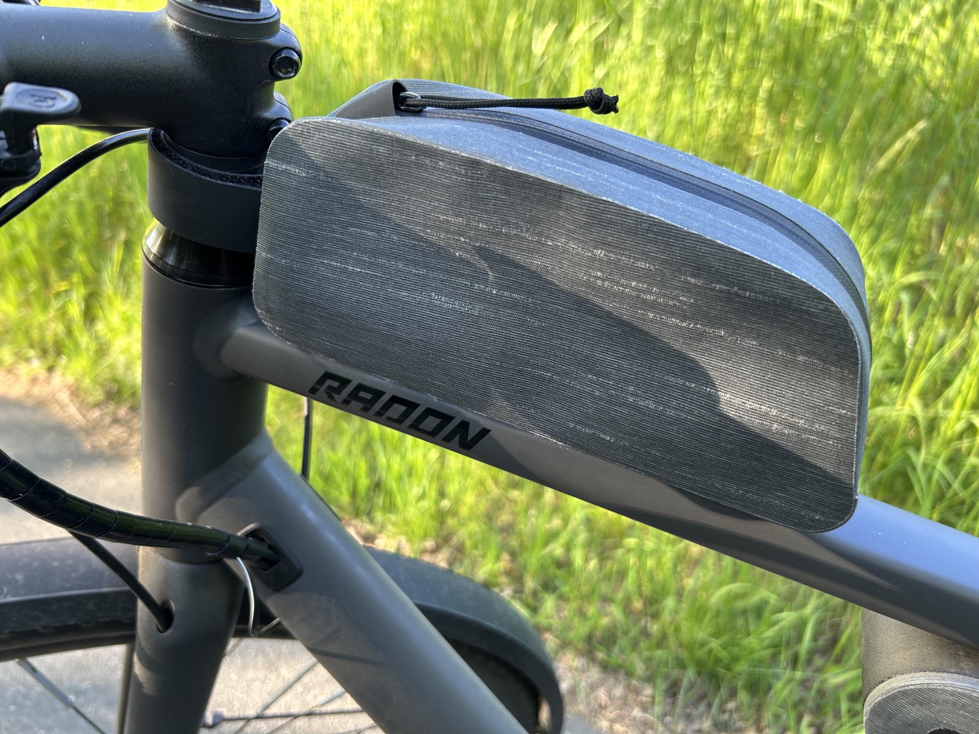 Top Tube Bolt on