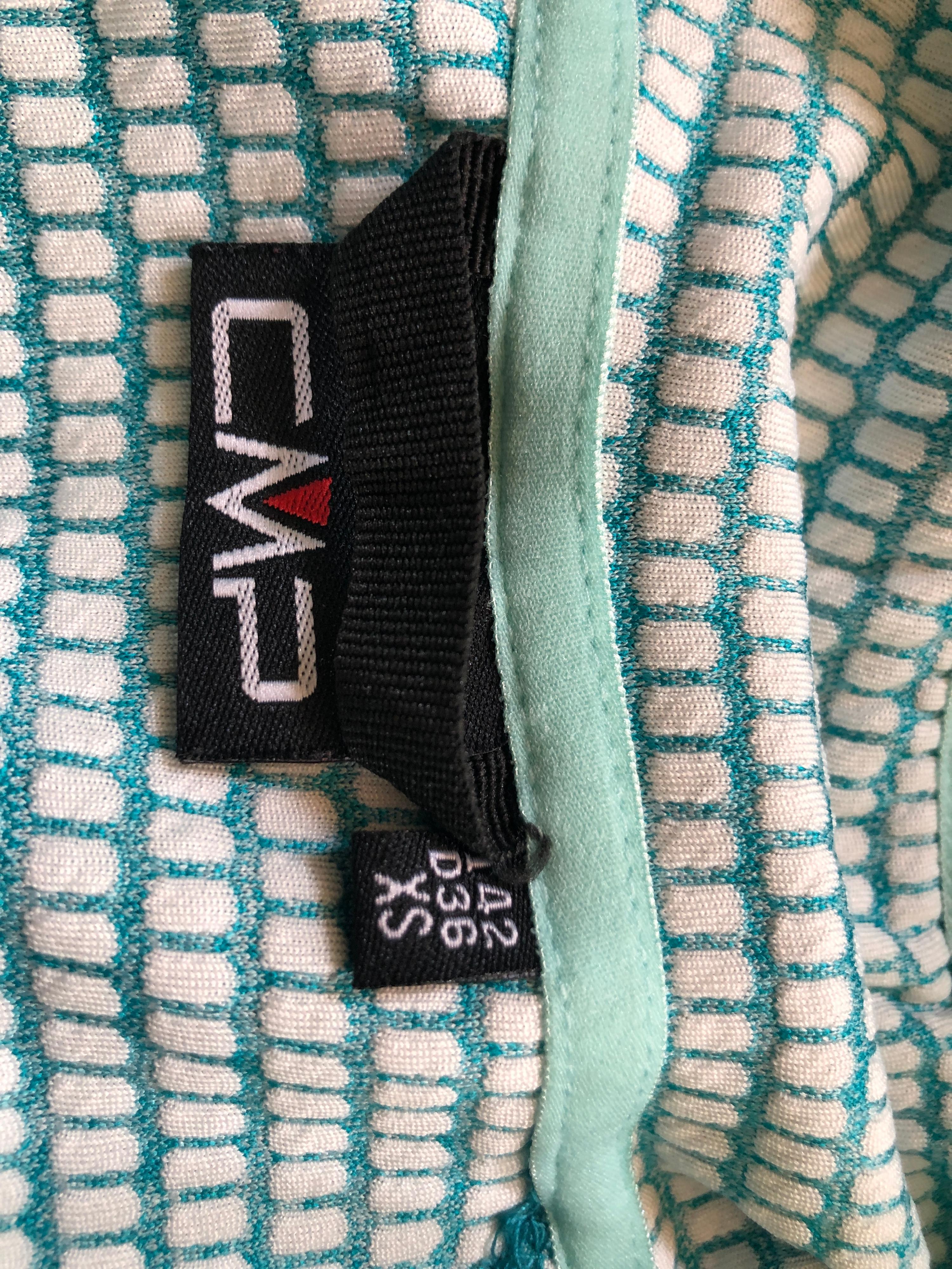 ... und die Fix Hood Hybrid Jacket in XS/36