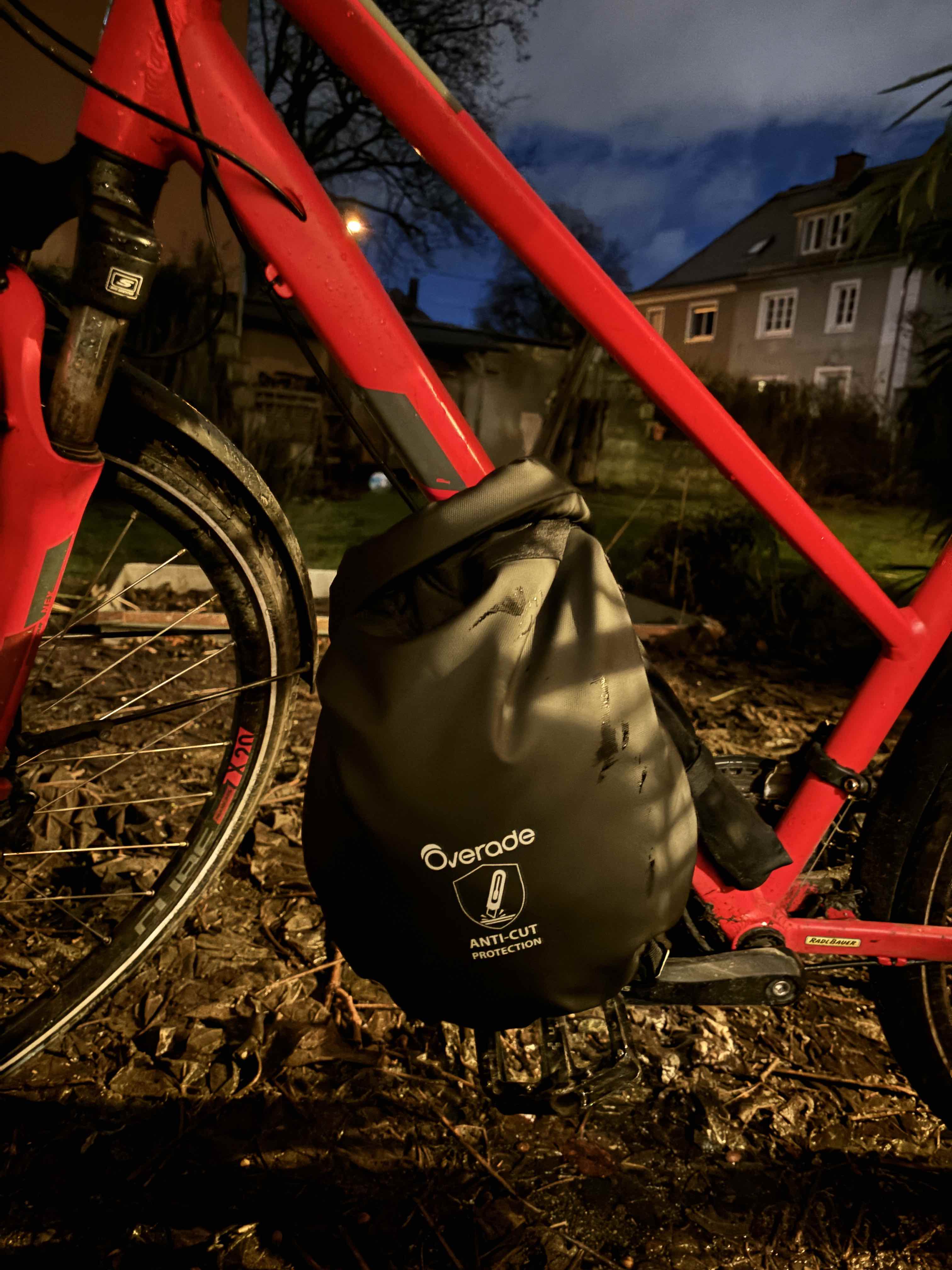 Tasche an der Rahmenstange