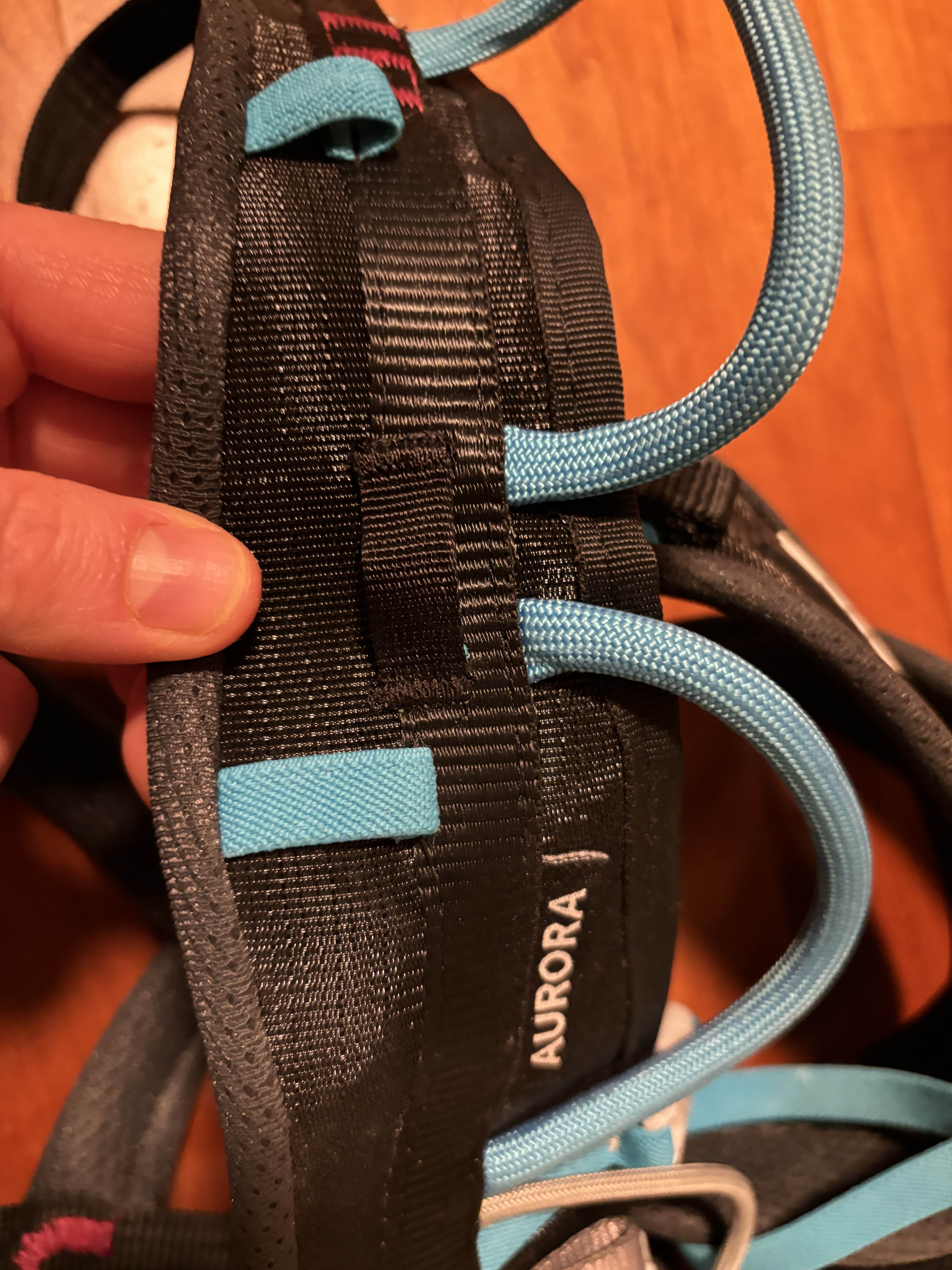 Die Halterung für einen Materialkarabiner
