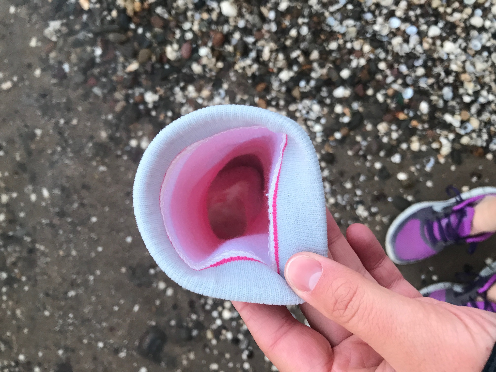 w