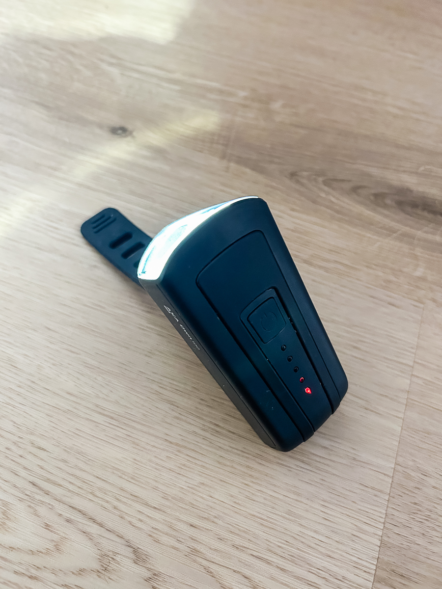 Lampe fast leer