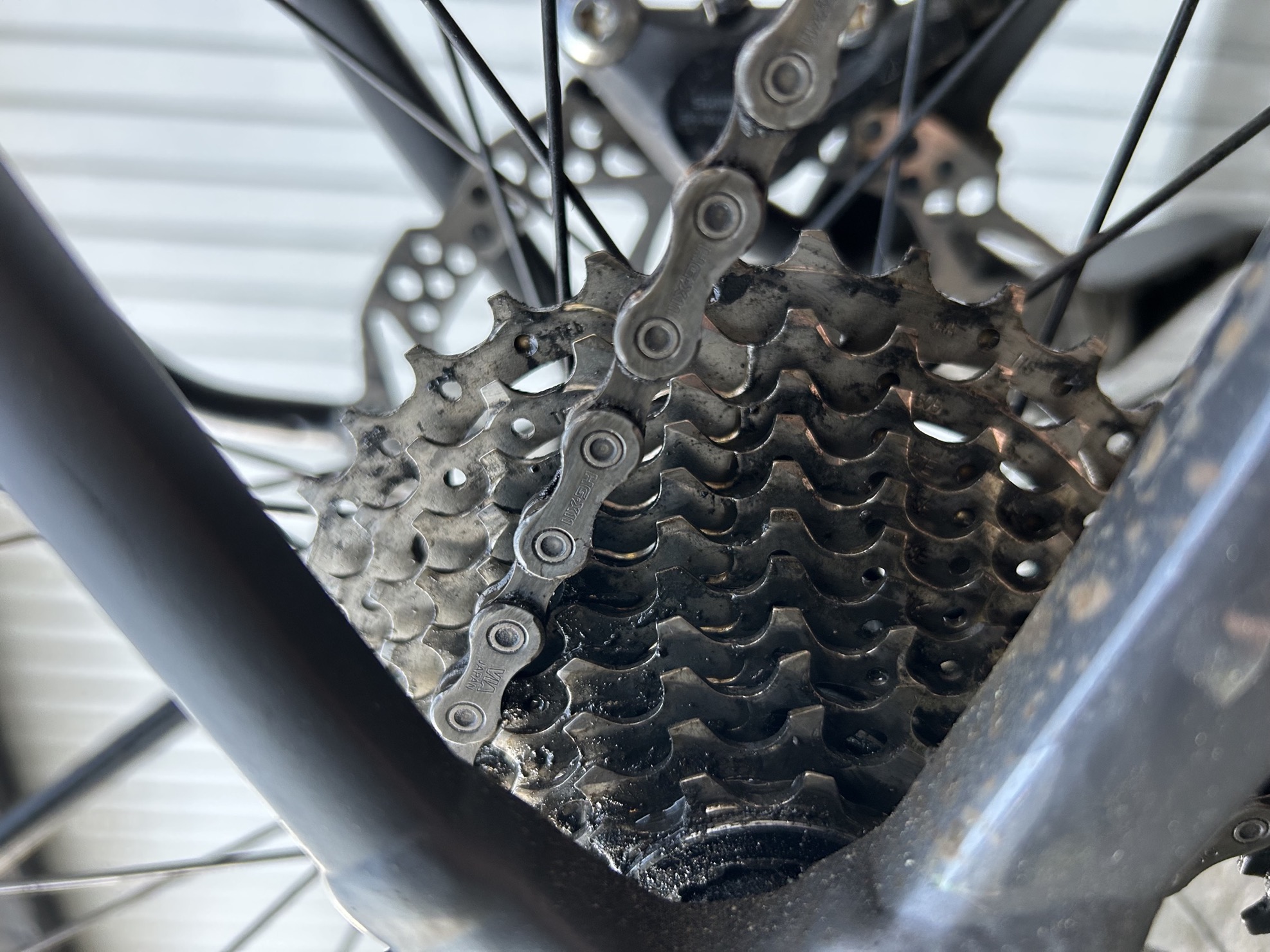 Der kompetente OUTSIDEstories-Test: TUNAP SPORTS Drive Cleaner - Antriebsreiniger Spray mit Dosierpinsel 