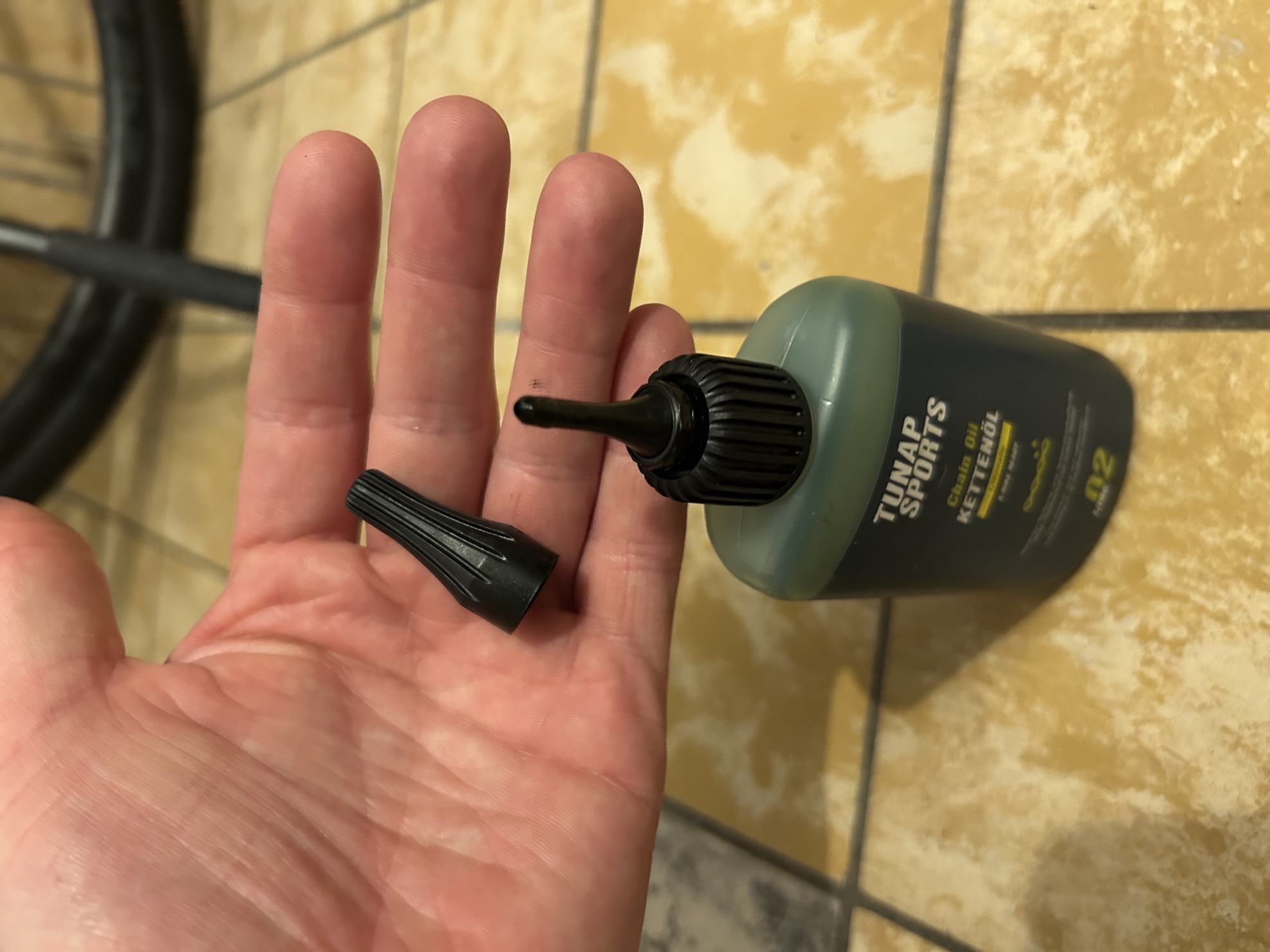 Der kompetente OUTSIDEstories-Test: TUNAP SPORTS Kettenöl Ultimate 2025 Edition 100 ml – Gutes, dosierbares Ketten...